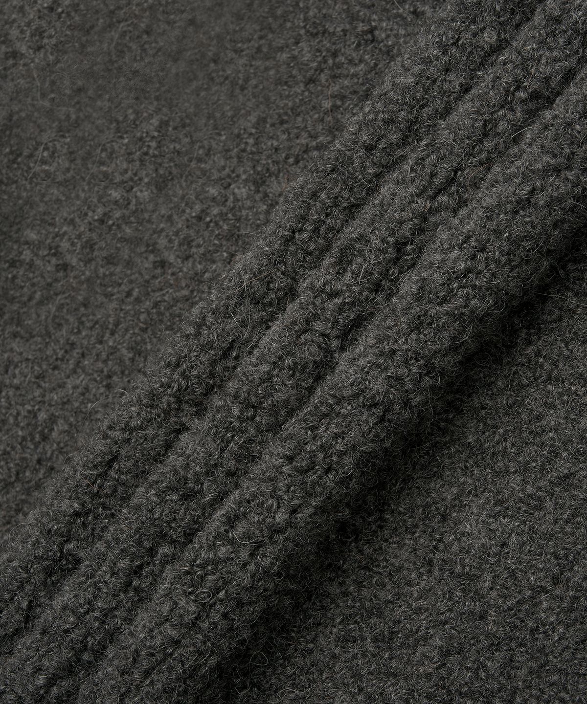 그로브(GROVE) GRVR SPORTS_니트 집업_CHARCOAL