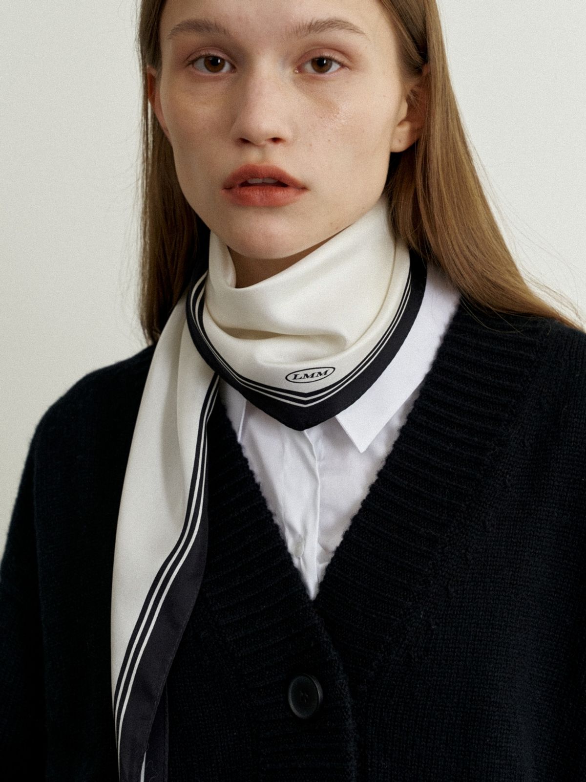 러브미몬스터(LOVE ME MONSTER) LMM Classic Logo Silk Scarf