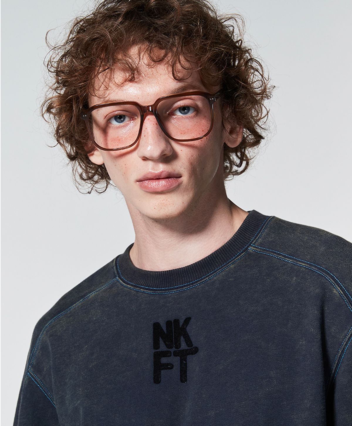 누크피터(NUUKFITTER) TWO TONE DYEING SWEAT SHIRT [NAVY]