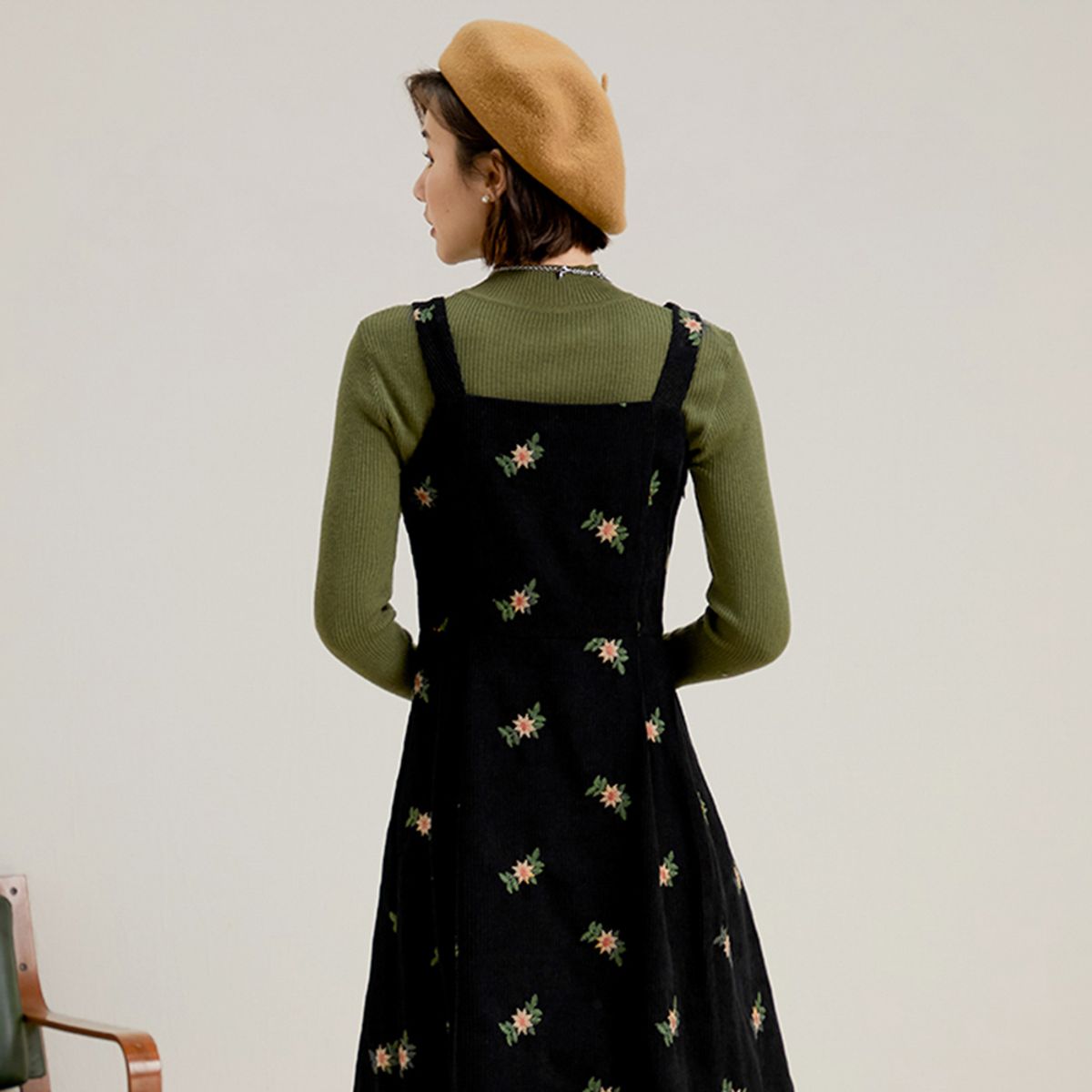 랭썬(LANGSON) LS_Sweet hops corduroy slip dress