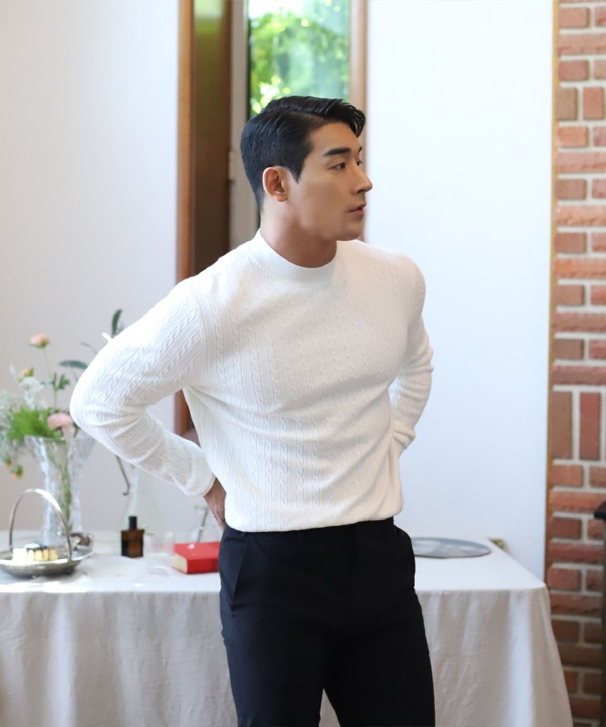 보스트핏(BOASTFIT) 부드러운 머슬핏 케이블 긴팔 니트