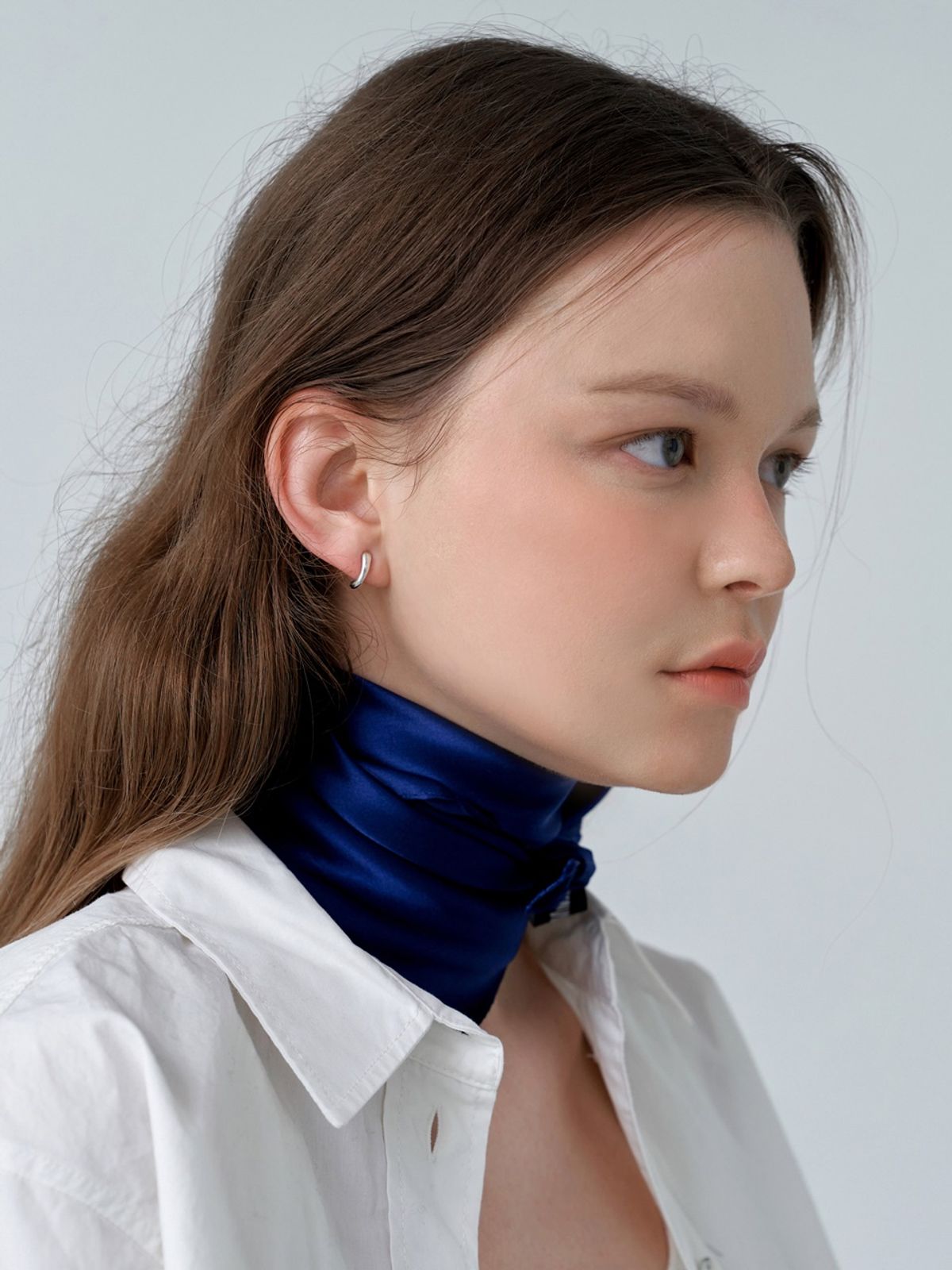 러브미몬스터(LOVE ME MONSTER) Chic Silk Scarf_Royal Navy