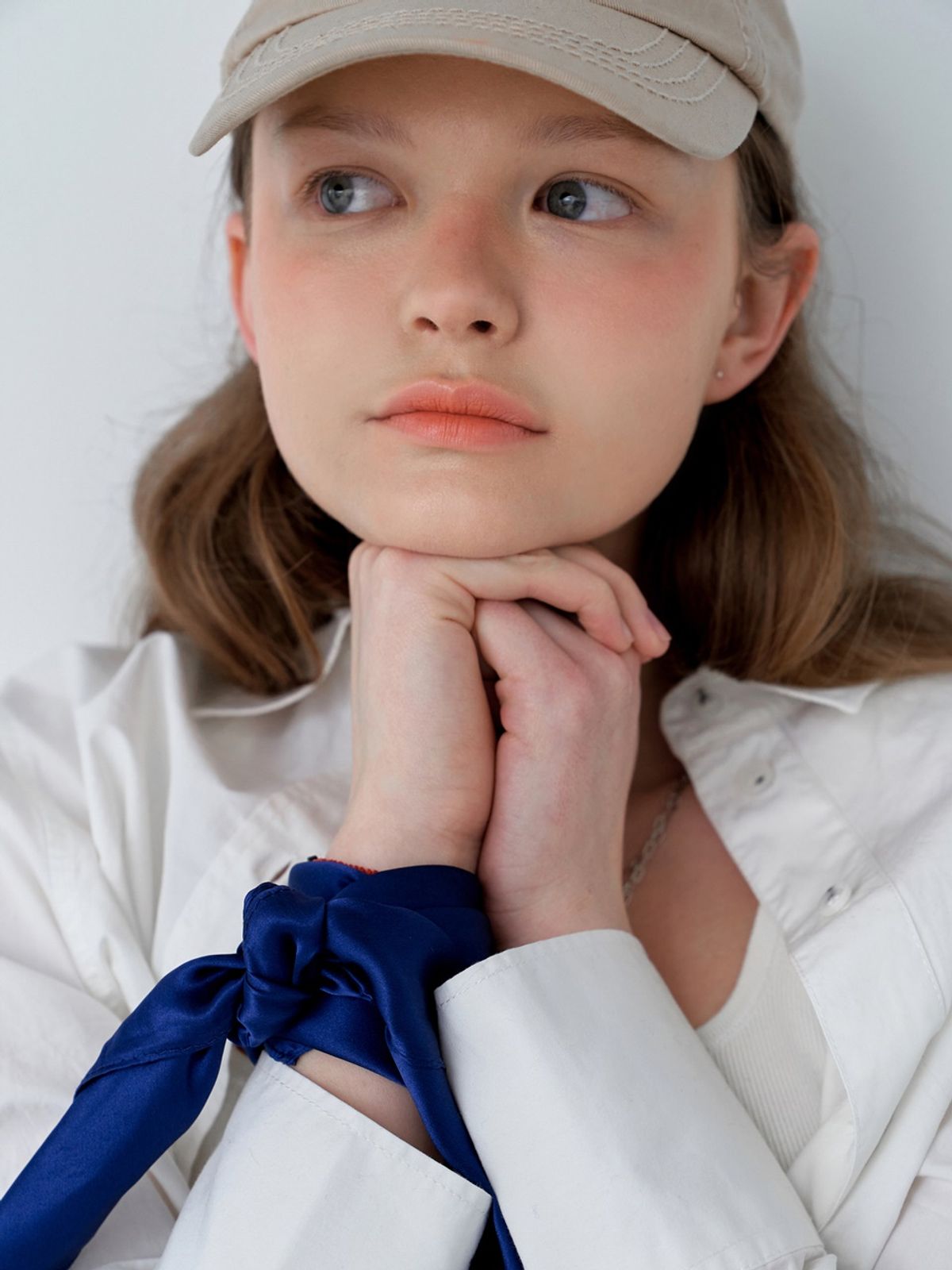 러브미몬스터(LOVE ME MONSTER) Chic Silk Scarf_Royal Navy