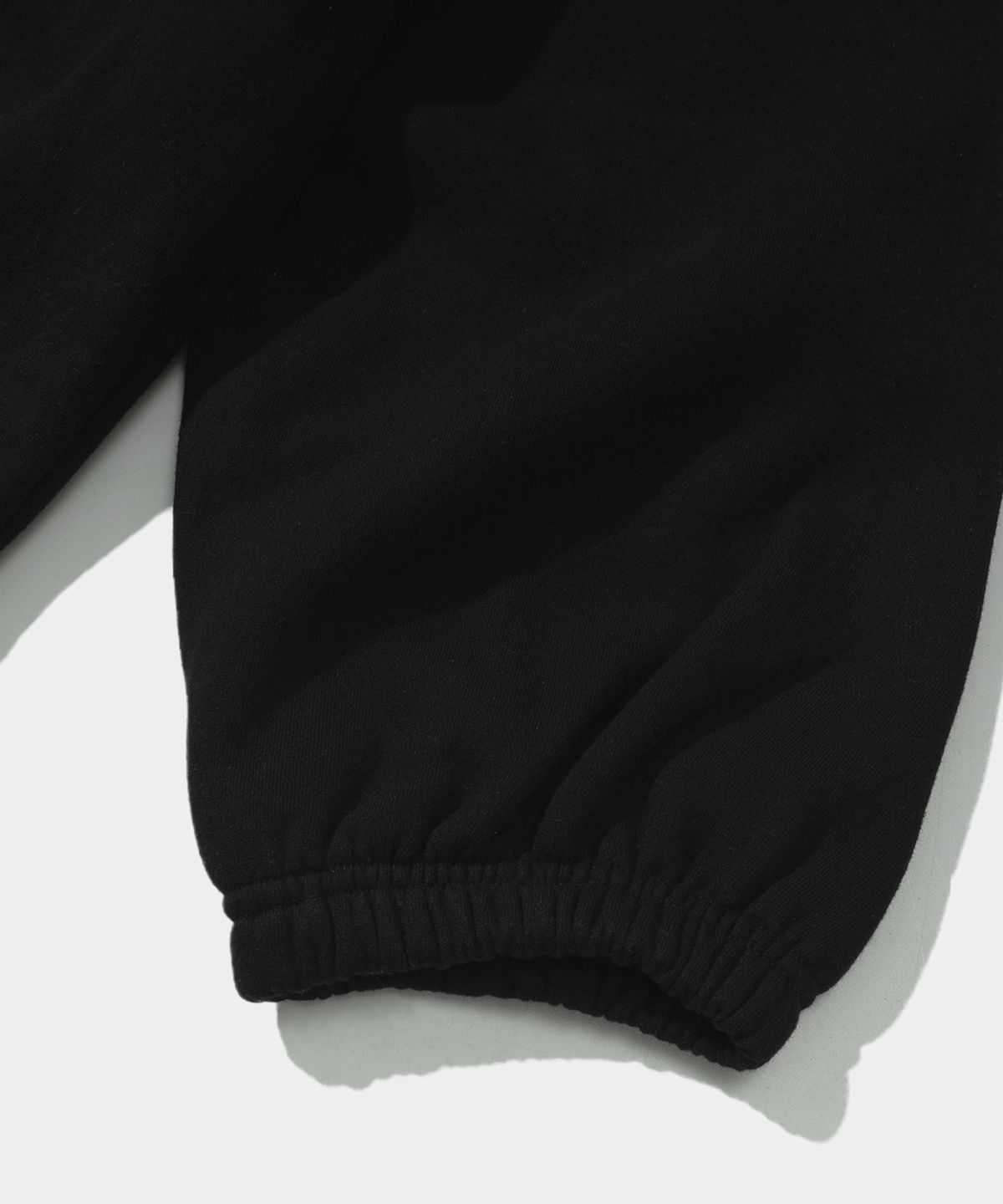 스탠드먼츠(STANDMENTS) COMFY HALF ZIP SWEATSHIRT BLACK