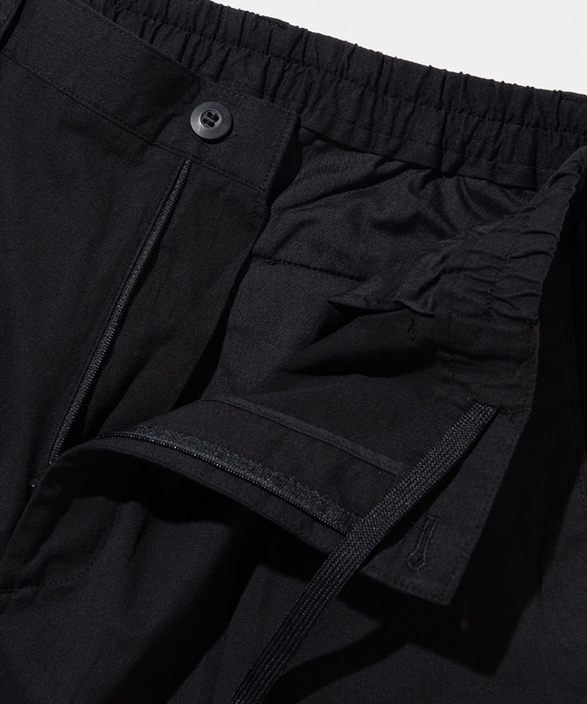 스탠드먼츠(STANDMENTS) LIGHTWEIGHT TROUSERS BLACK