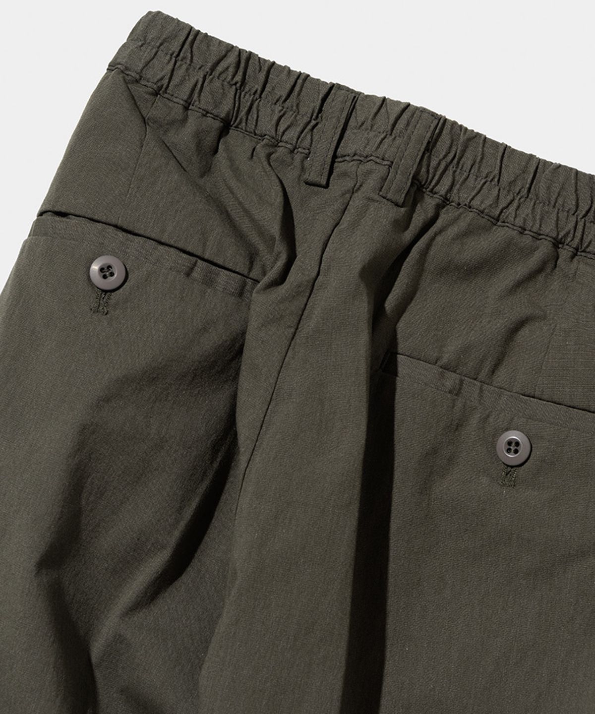 스탠드먼츠(STANDMENTS) LIGHTWEIGHT TROUSERS OLIVE