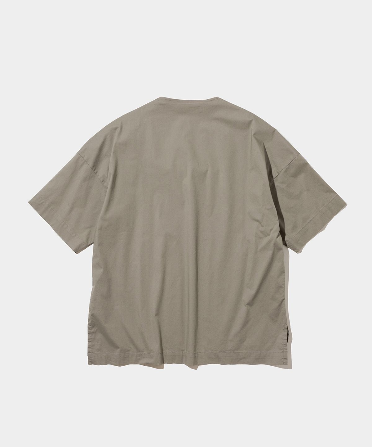 스탠드먼츠(STANDMENTS) WOVEN T-SHIRT LIGHT OLIVE