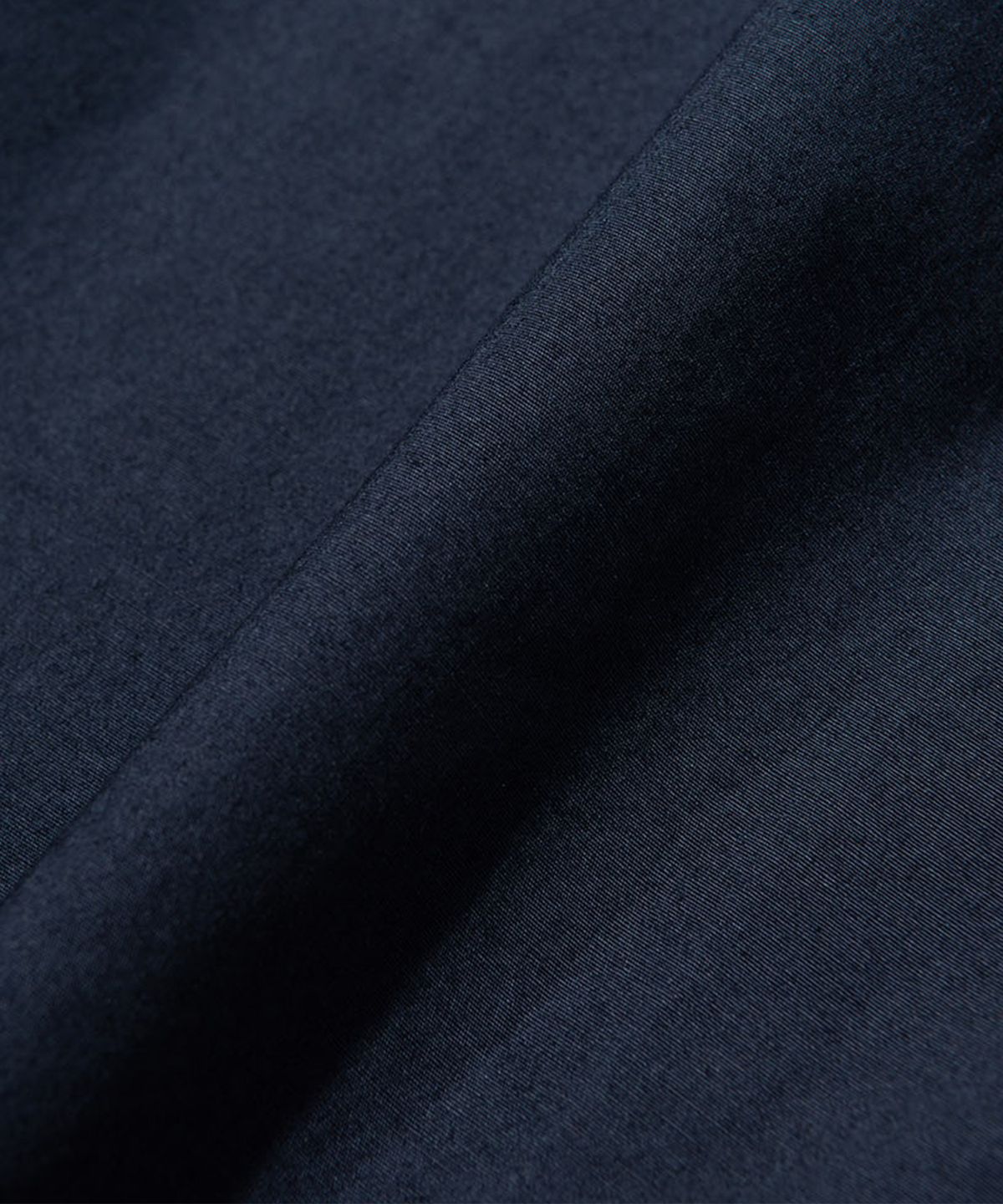 스탠드먼츠(STANDMENTS) WOVEN T-SHIRT NAVY