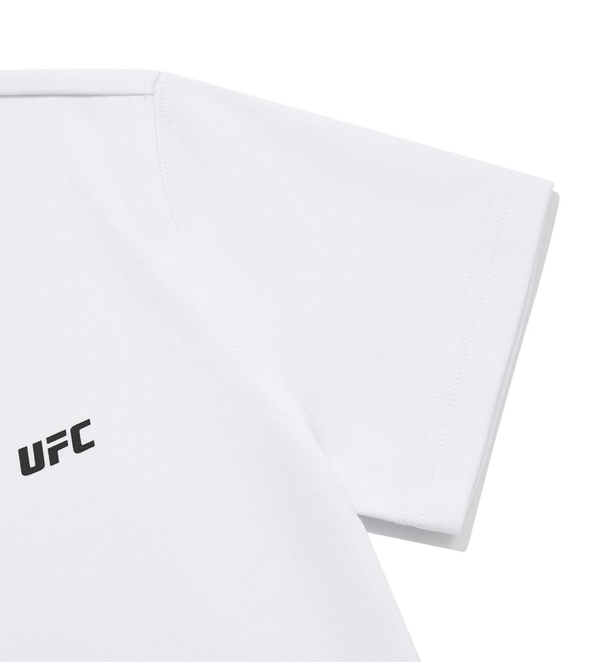 유에프씨 스포츠(UFC SPORT) UFC 우먼스 피지컬 크롭핏 반팔 티셔츠 화이트 U2SSW2233WH