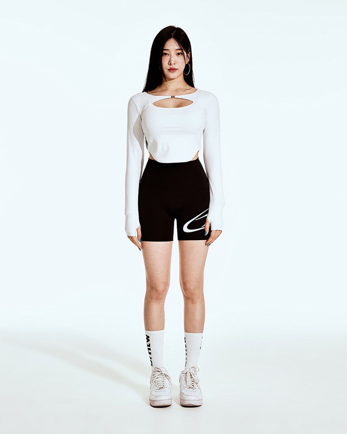 본투윈(BORN TO WIN) B LOGO 3.5 BIKER SHORTS [BLACK]