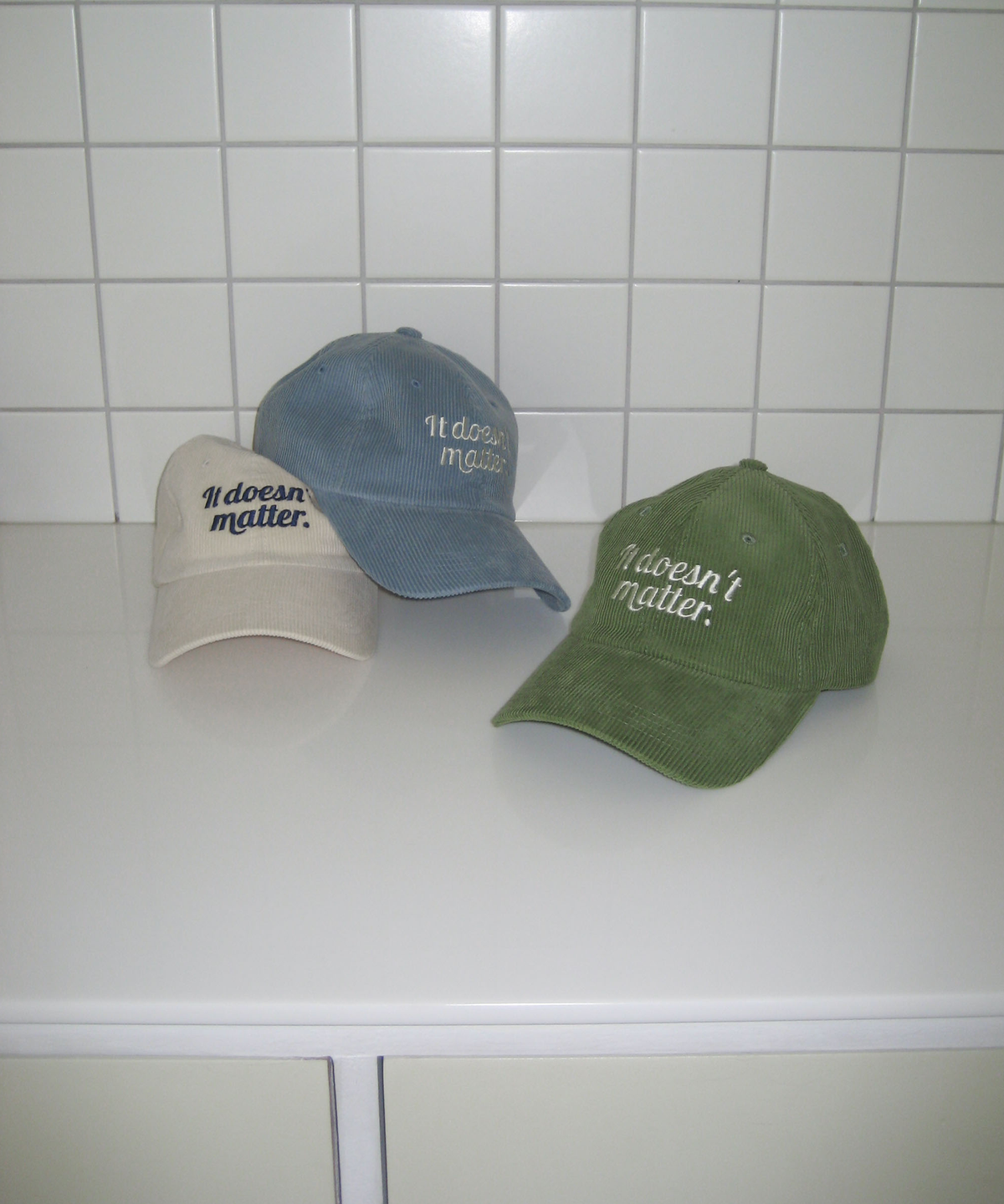 잇더즌매터(IT DOESN'T MATTER) Corduroy logo ball cap (Green)