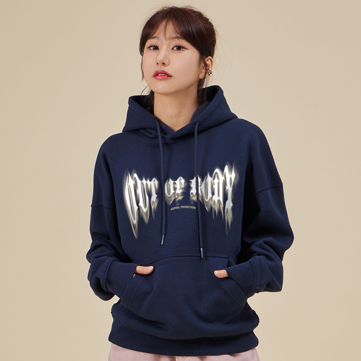 아스트랄 프로젝션(ASTRAL PROJECTION) 아웃 오브 바디 오버핏 와이드 숄더 후디_네이비