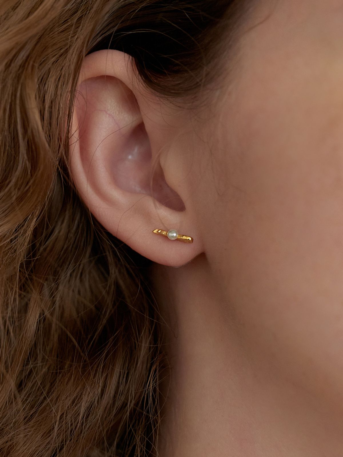 리엔느와르(leeENoir) Petit Ribbon Earring (2color)