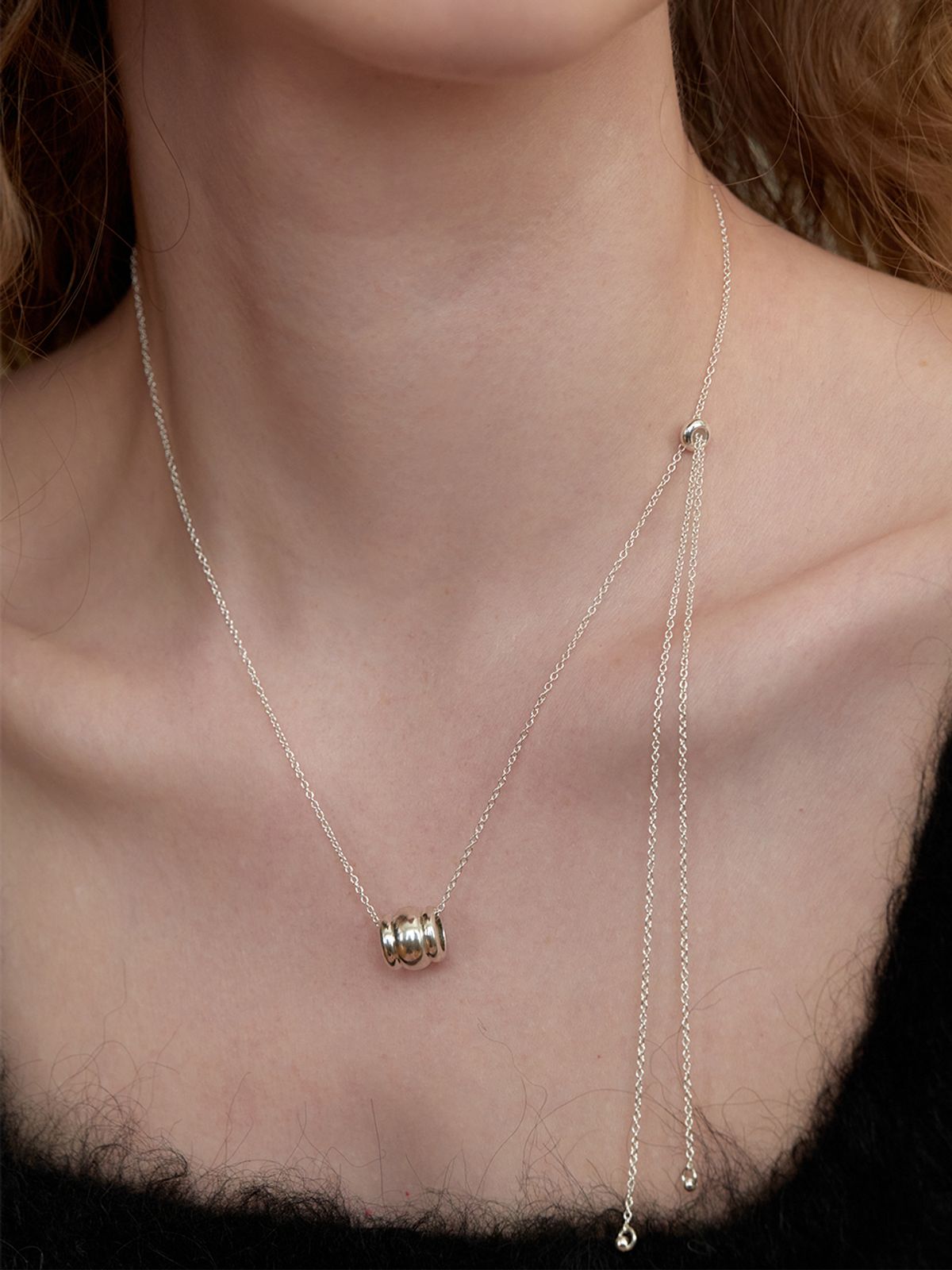 리엔느와르(leeENoir) Round Hoop Necklace (2color)