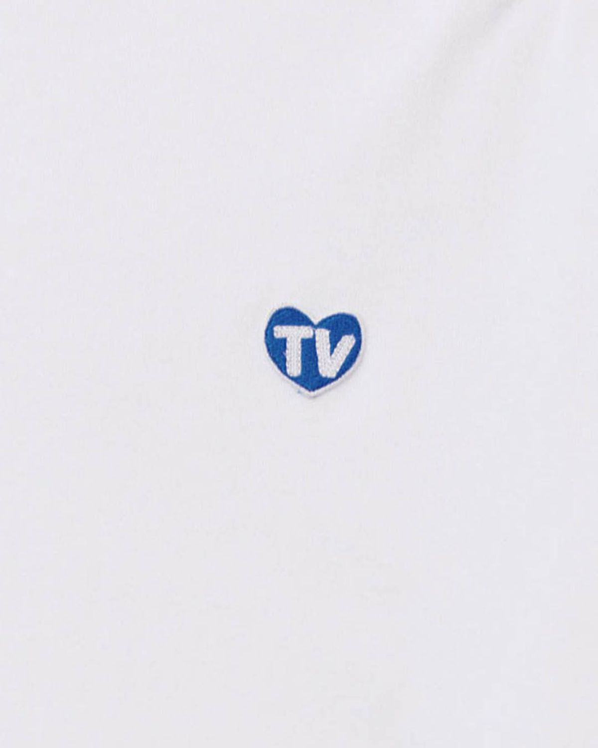 더뮤지엄비지터(THEMUSEUMVISITOR) TV HEART LOGO LONG SLEEVE (WHITE)