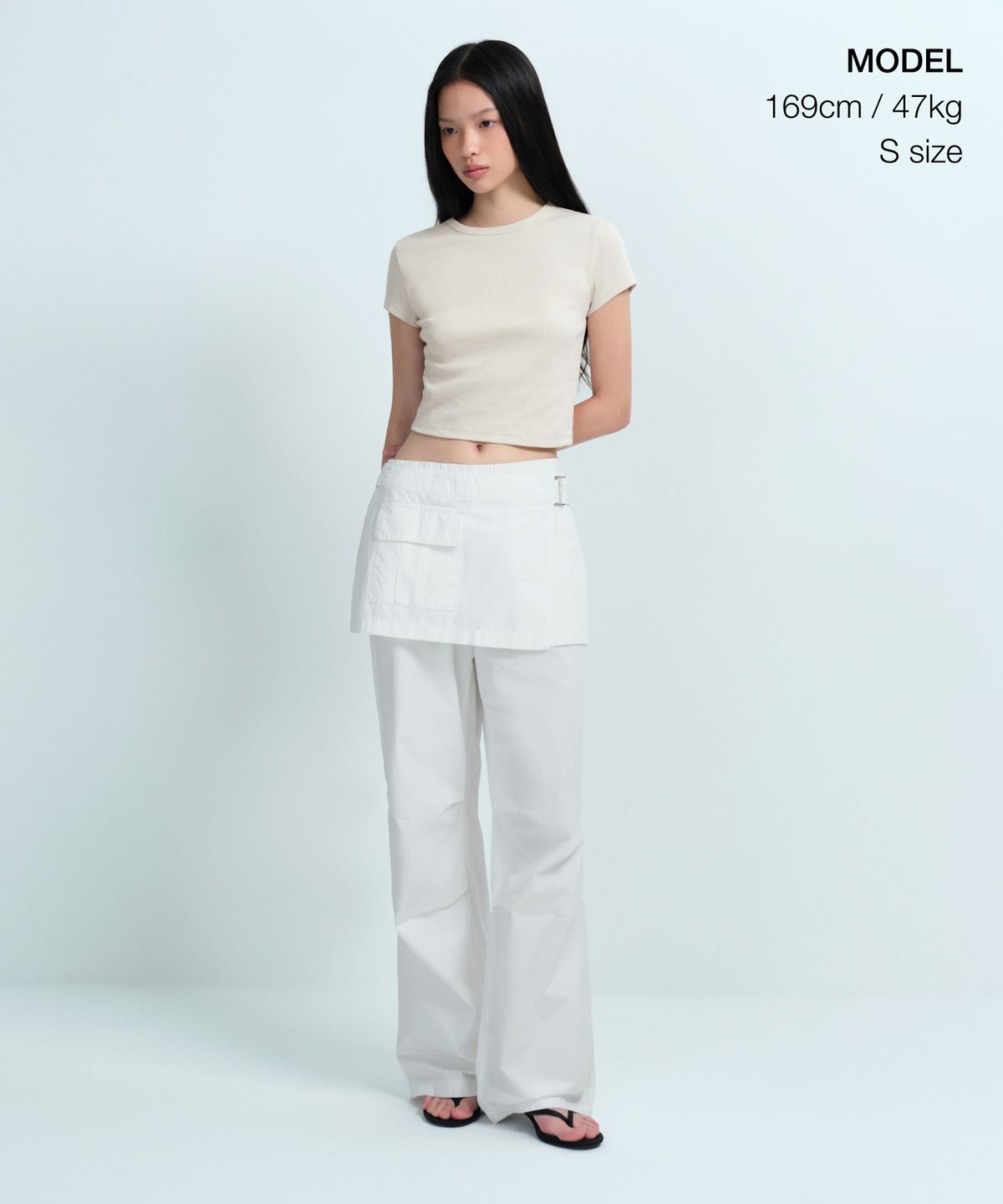 무신사 스탠다드 우먼(MUSINSA STANDARD WOMAN) 우먼즈 슬림 크롭 크루 넥 티셔츠 [머쉬룸]