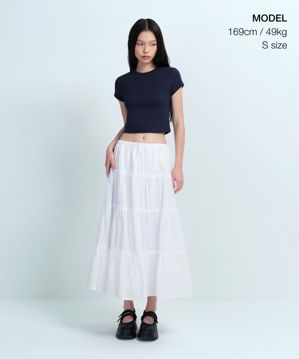 무신사 스탠다드 우먼(MUSINSA STANDARD WOMAN) 우먼즈 슬림 크롭 크루 넥 티셔츠 [네이비]