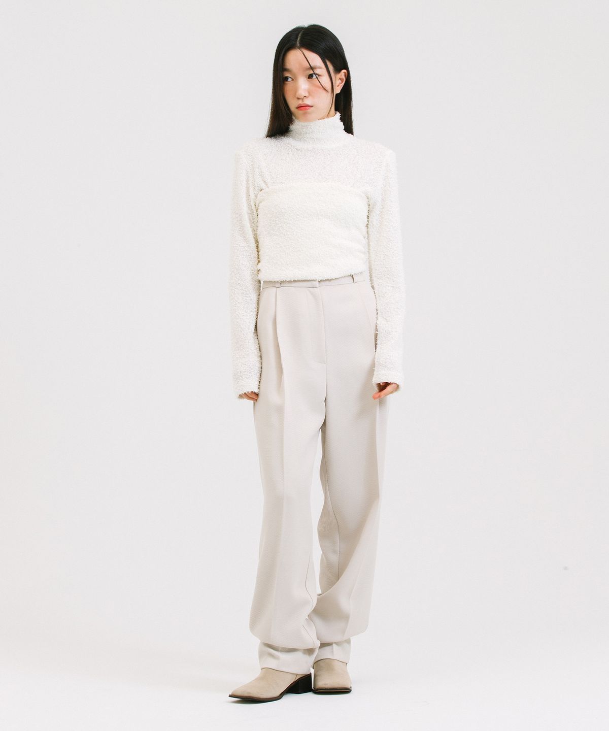 네벨에브리웨어(NEBELEVERYWEAR) Solid Twill Tuck Pants (2 Color)