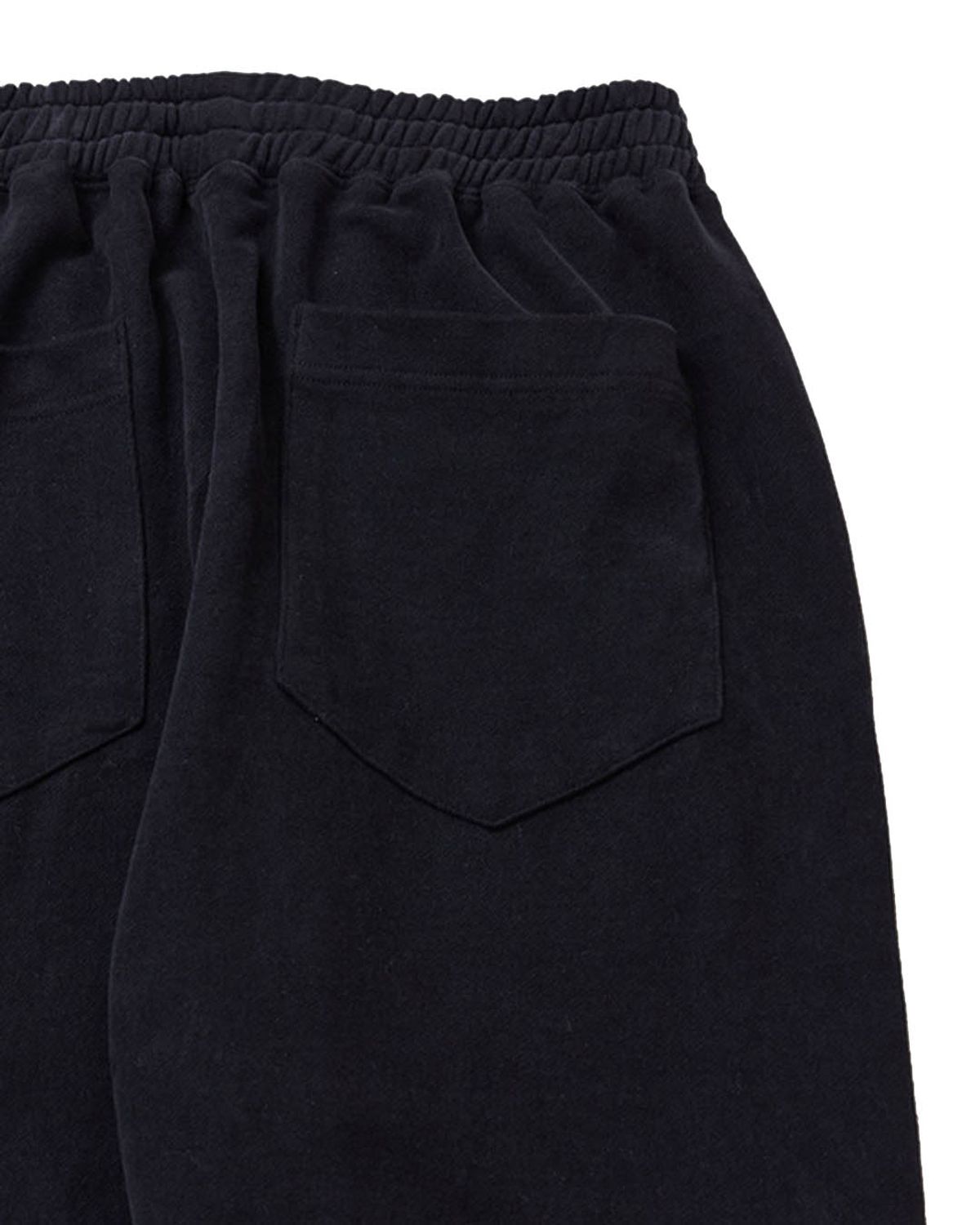 더뮤지엄비지터(THEMUSEUMVISITOR) TV HEART LOGO SWEATPANTS (BLACK)