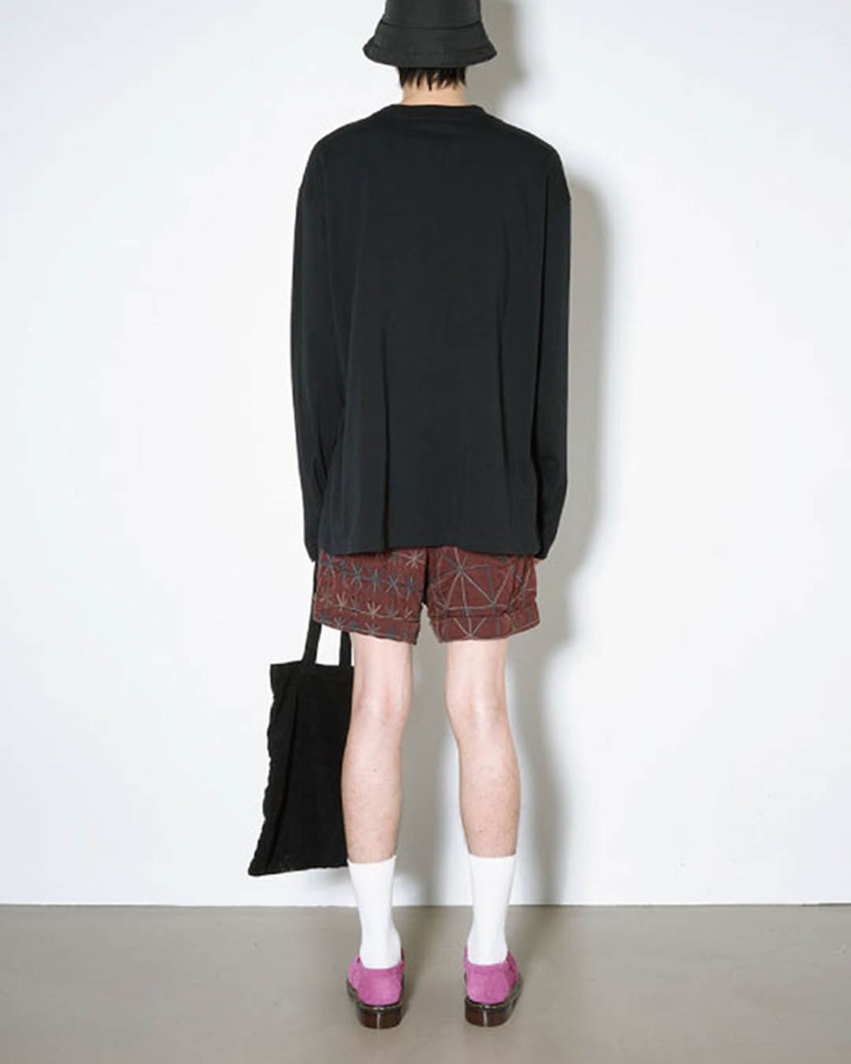 더뮤지엄비지터(THEMUSEUMVISITOR) THE MUSEUM VISTIOR COLLECTION 2023-2024 CORDUROY ECO BAG (BLACK)