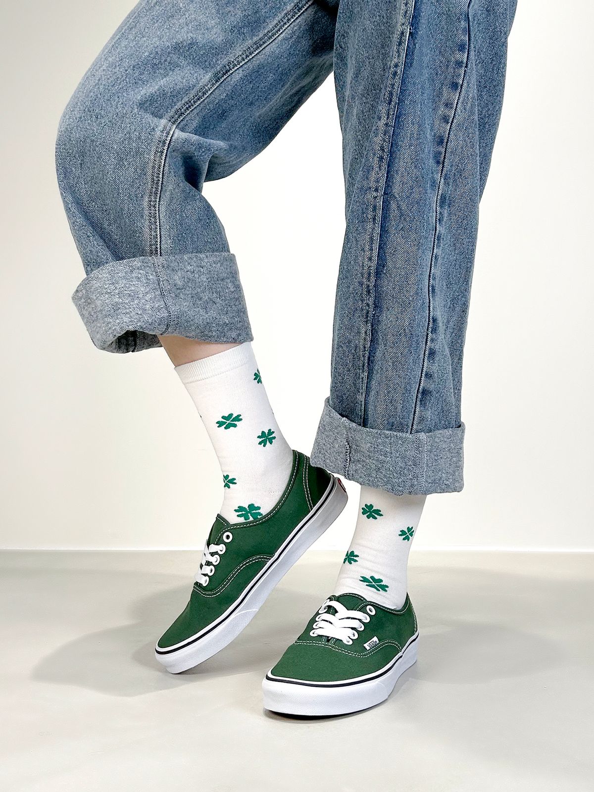 옐로우삭스(YELLOWSOCKS) 클로버 화이트