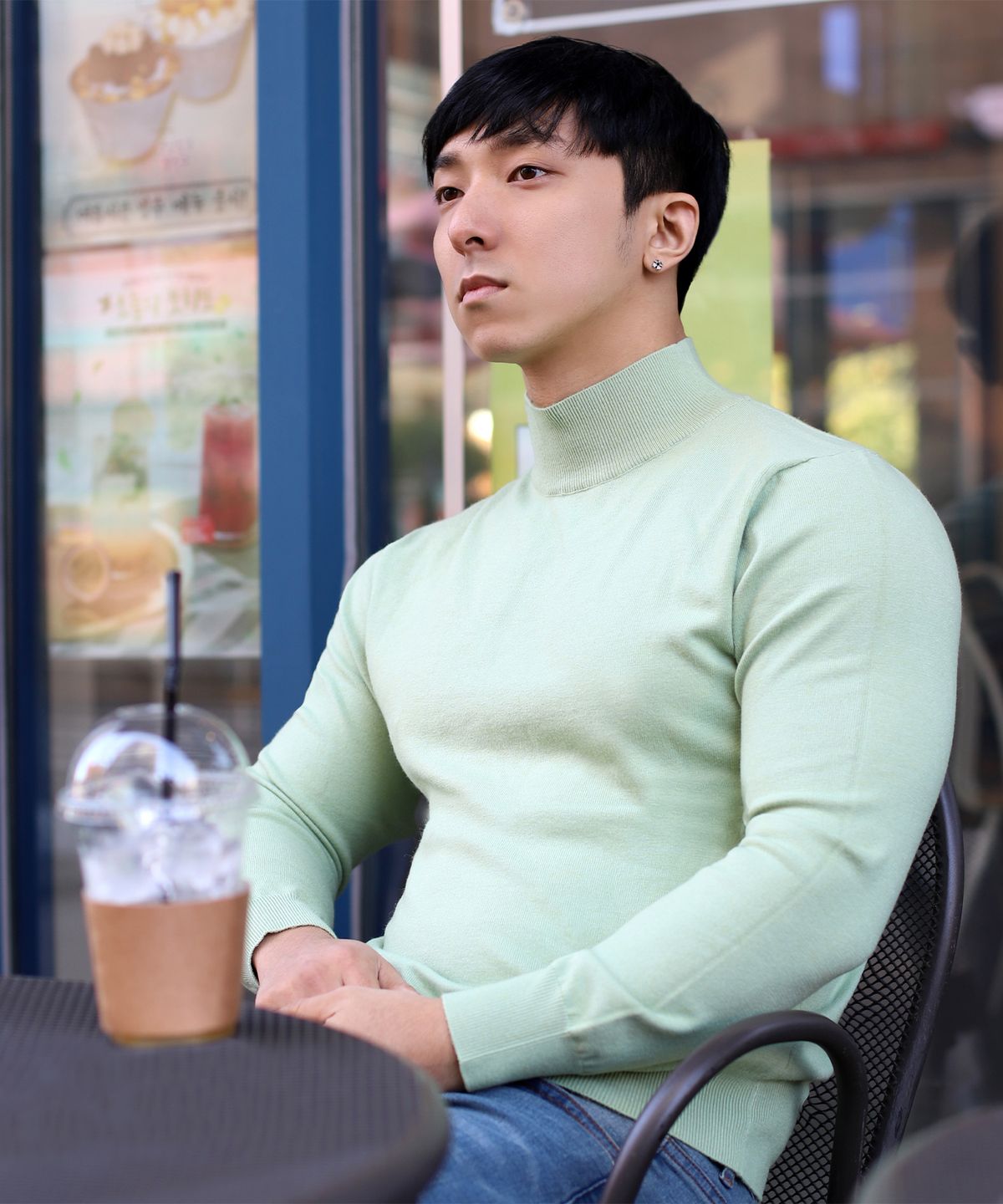 보스트핏(BOASTFIT) 부드러운 머슬핏 반폴라넥 긴팔 니트 B206