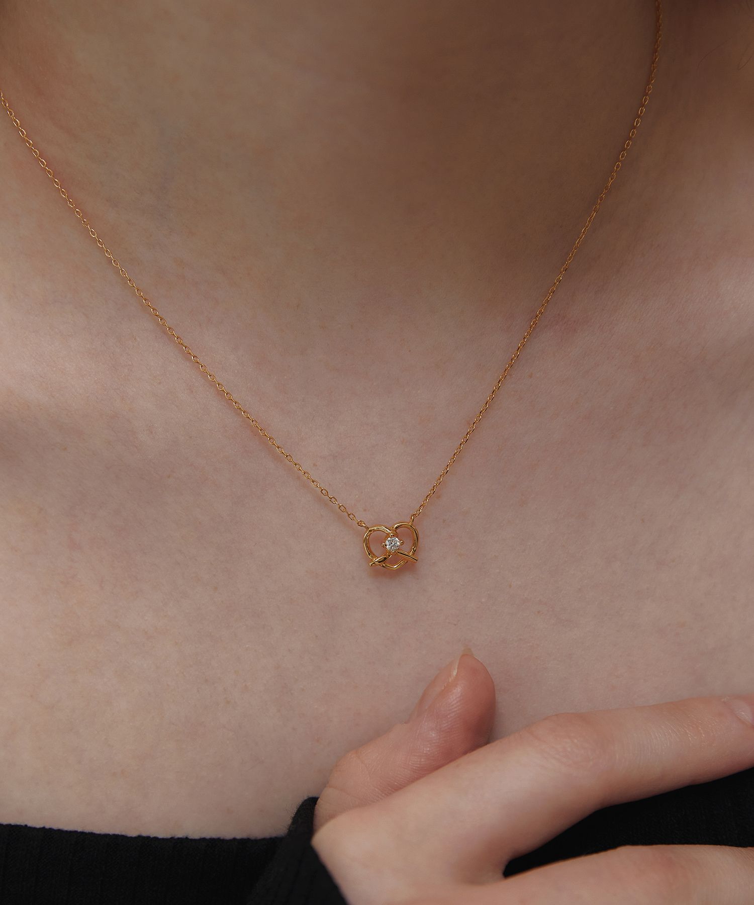 【TATIANA】Pretzel Heart Necklace NZ2155〜ネックレス★韓国発 MUSINSA公式 | TATIANA (Silver 925) Pretzel Heart Necklace NZ2155