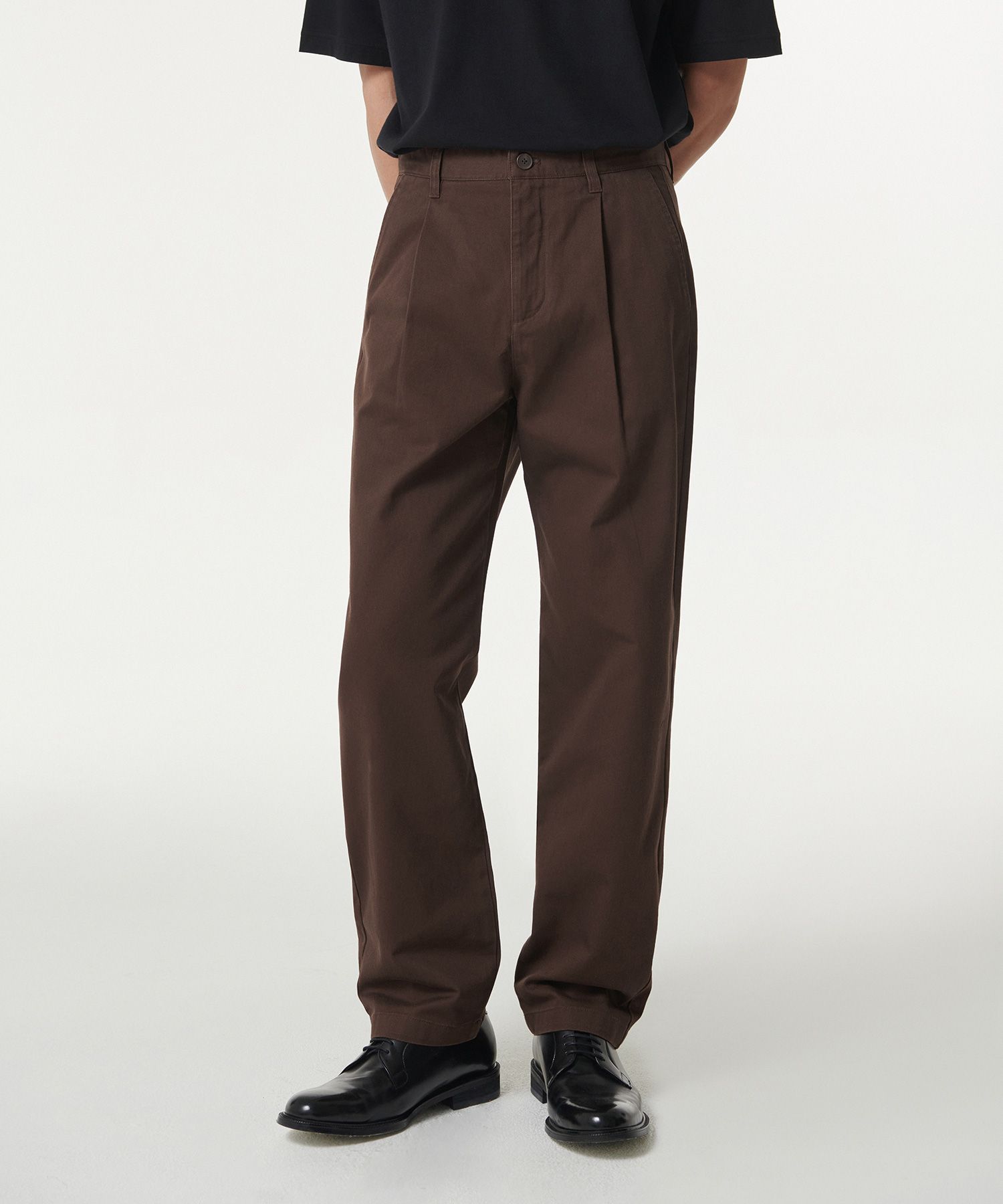 MUSINSA | MUSINSA STANDARD One Pleat Regular Fit Chino Pants