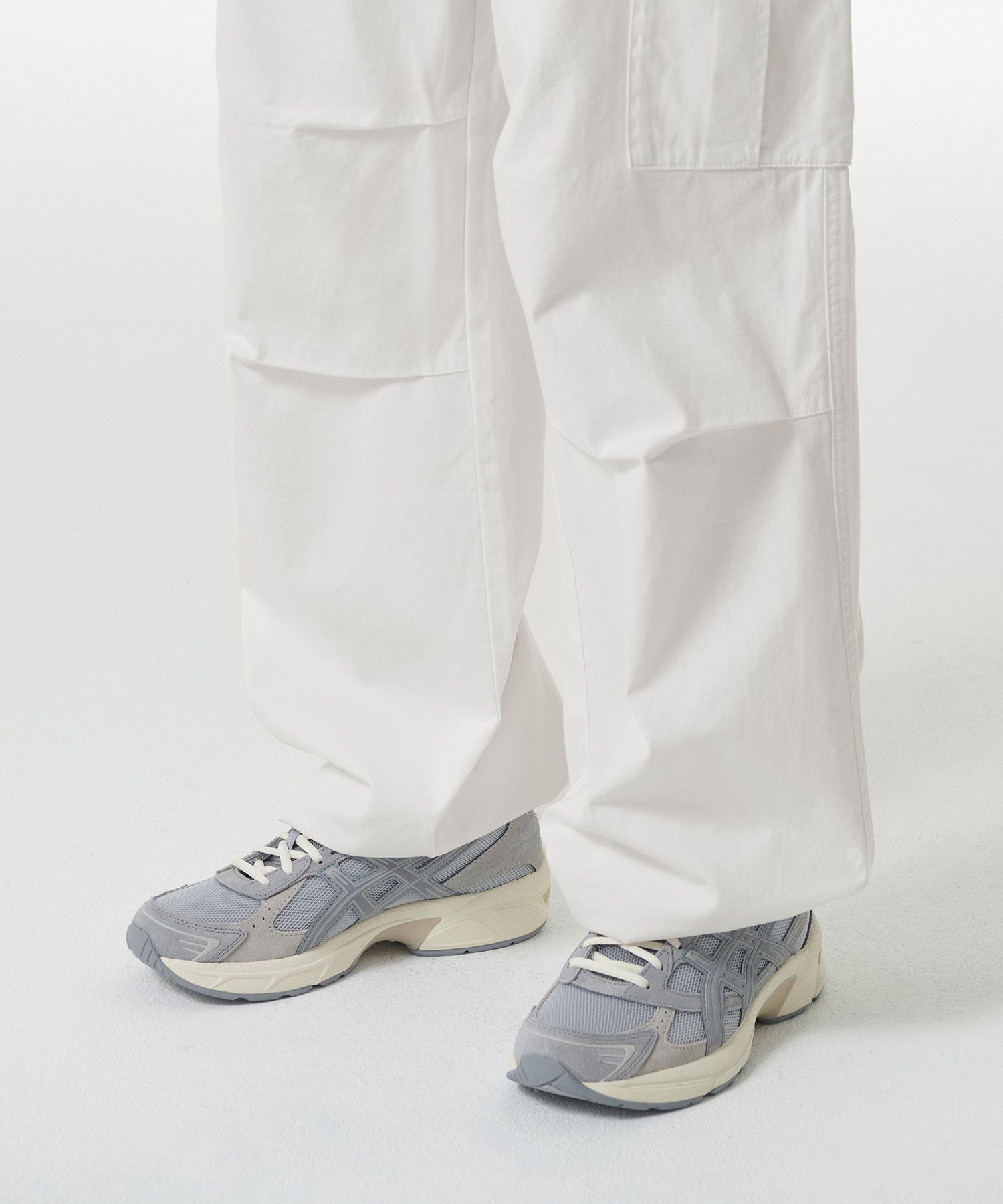 Womens Wide Cargo Pants [White] thumbnail 10