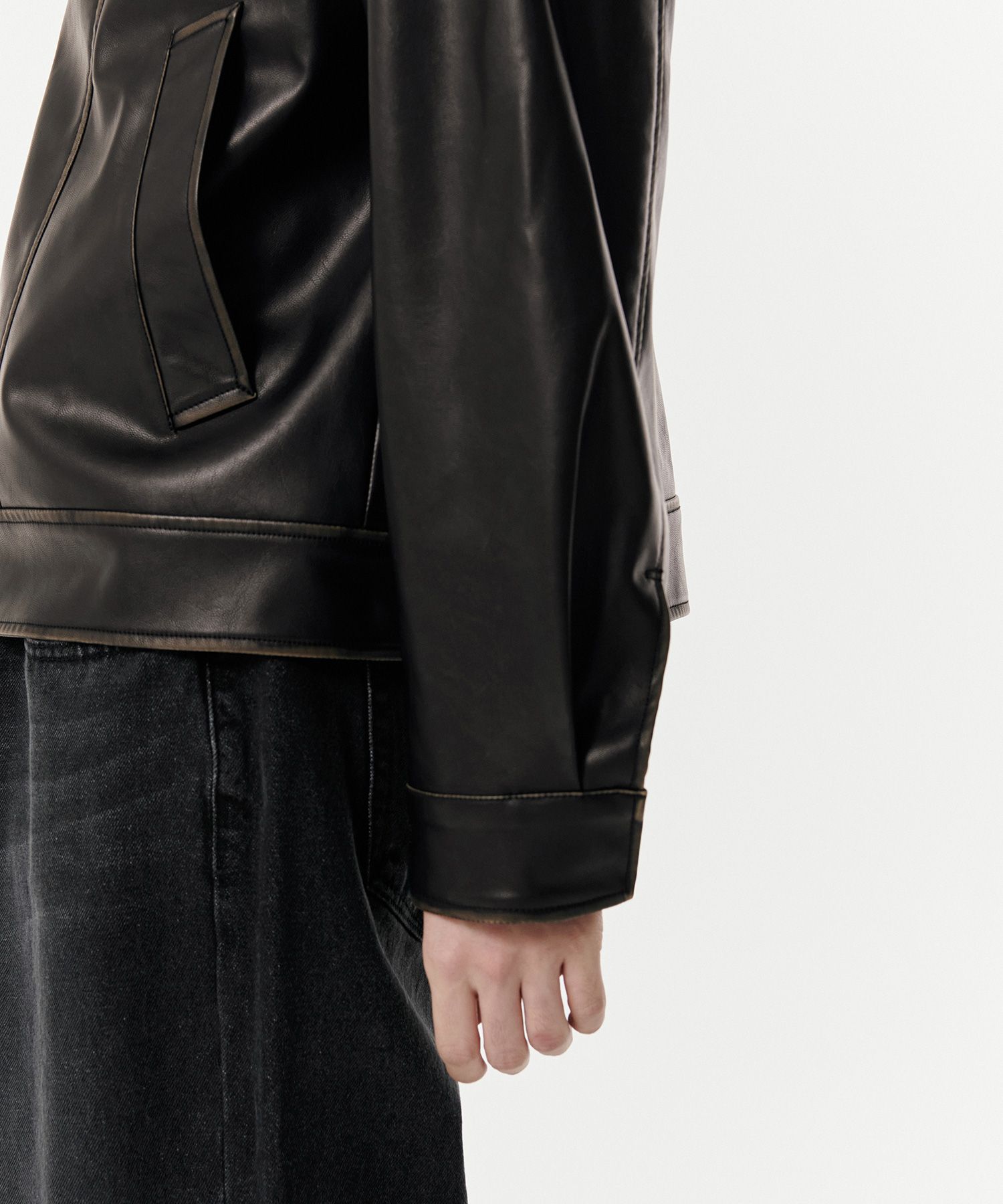 MUSINSA | MUSINSA STANDARD Faded Synthetic Leather Single