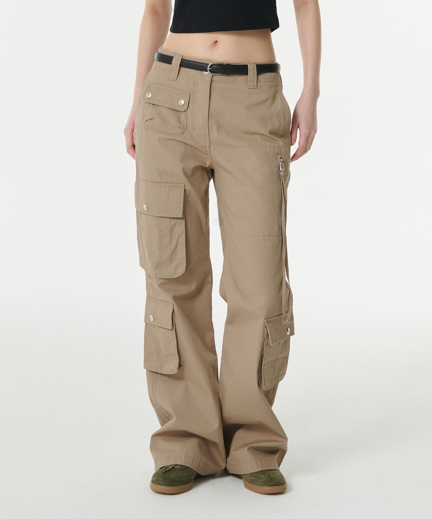 ★MUSINSA STANDARD★ One Tuck Cargo Bermuda Pants Beige MMEP MUSINSA | MUSINSA STANDARD One Tuck Cargo Bermuda Pants [Khaki]