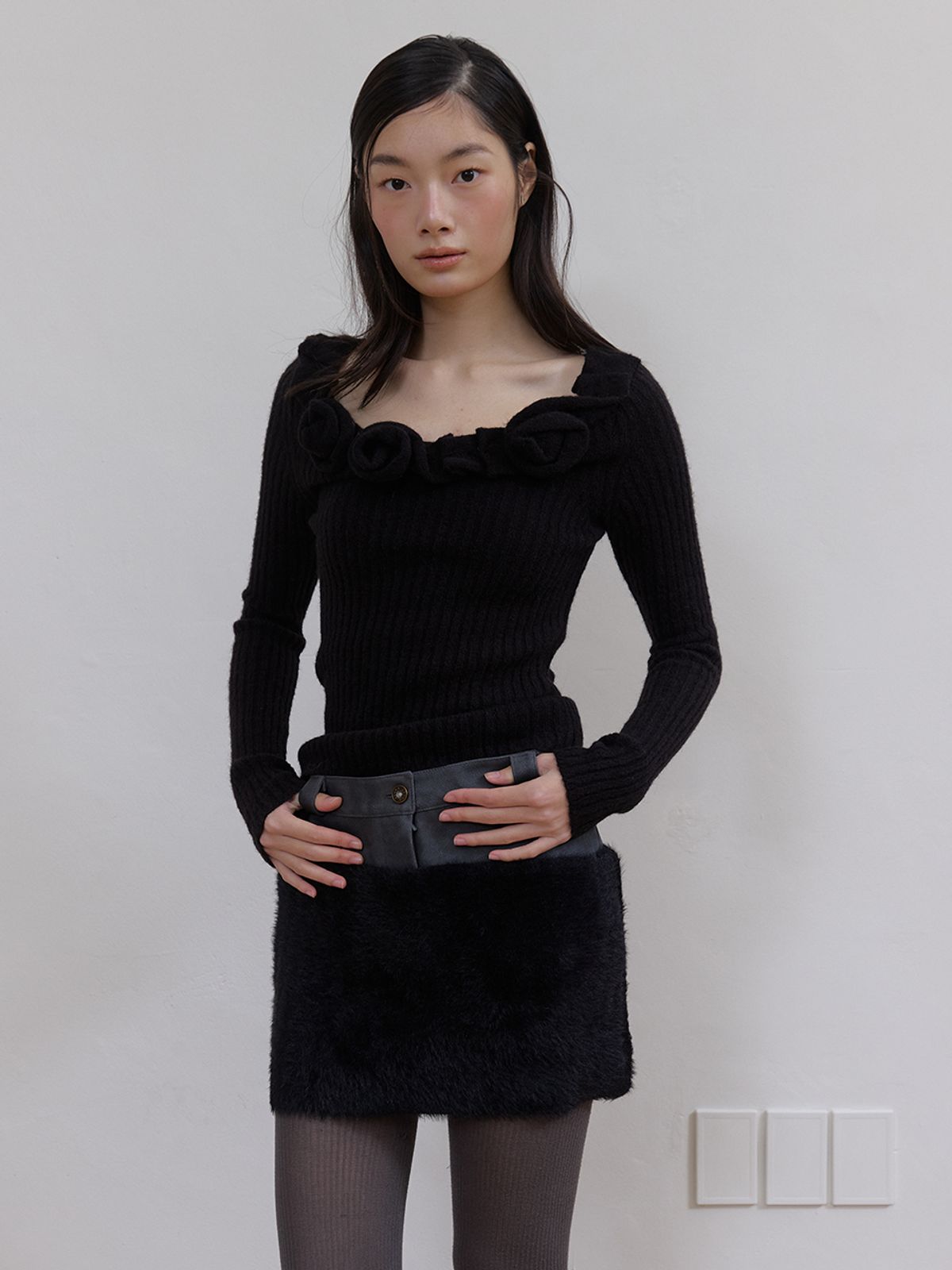아수라(ASURA) 레더 퍼 믹스 스커트 (BLACK)