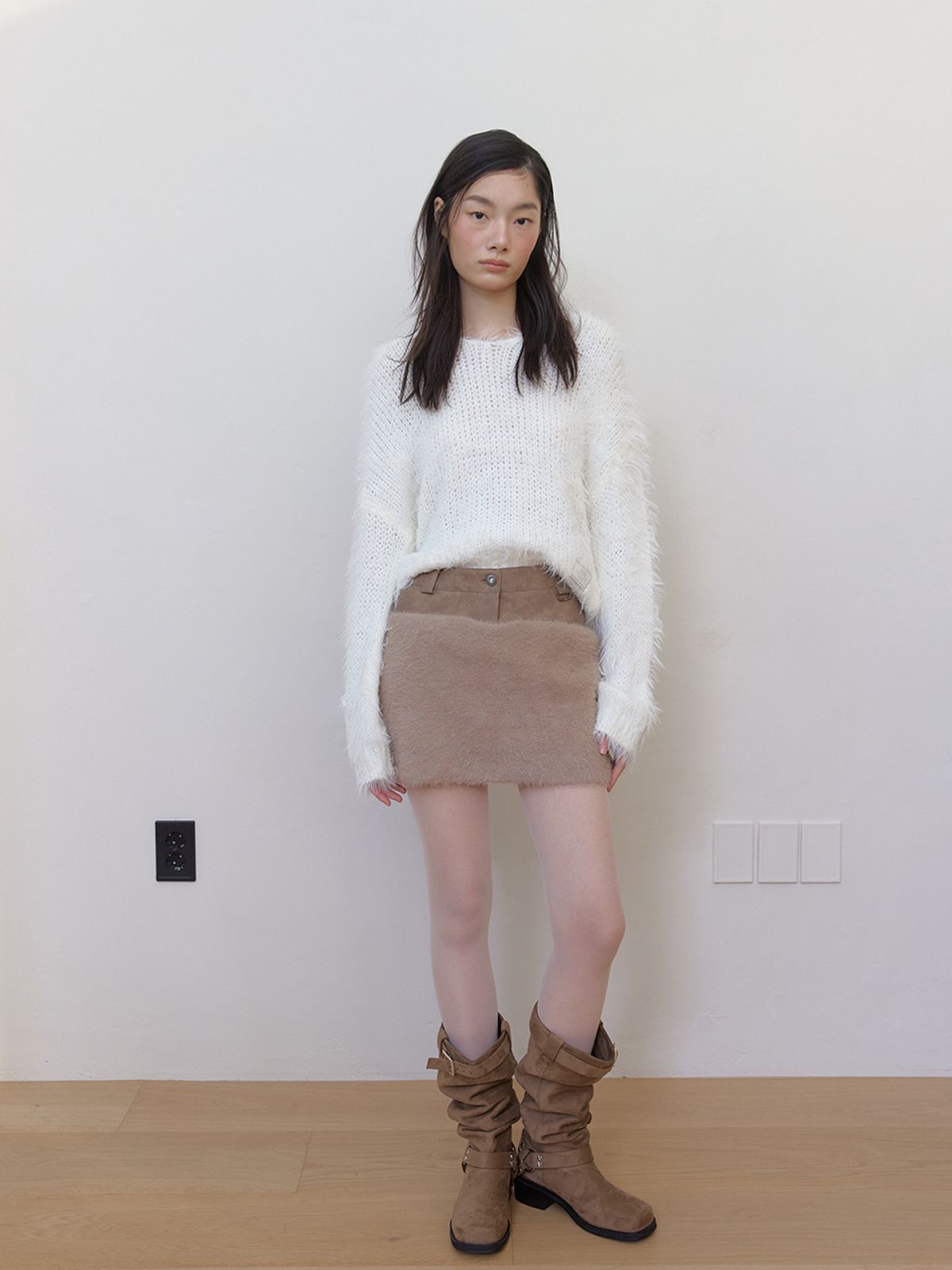 아수라(ASURA) 레더 퍼 믹스 스커트 (BROWN)