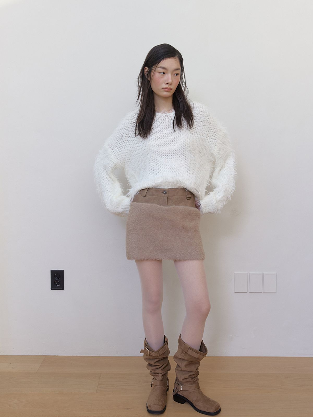 아수라(ASURA) 레더 퍼 믹스 스커트 (BROWN)