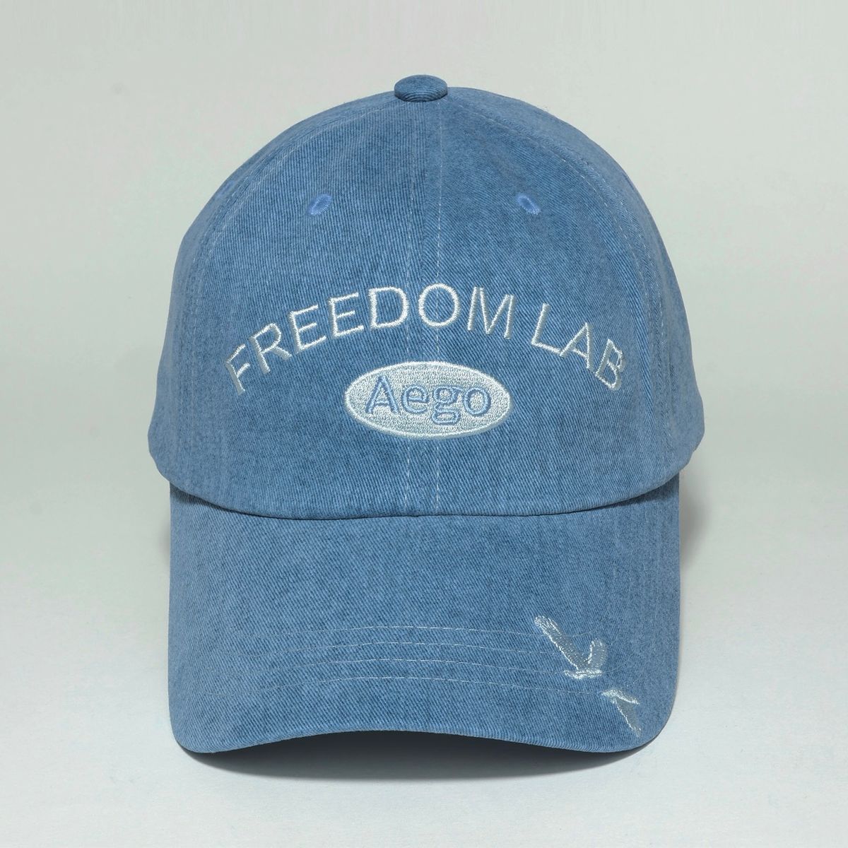 이고프리덤랩(AEGO FREEDOM LAB) 시그니처 로고 캡_라이트데님