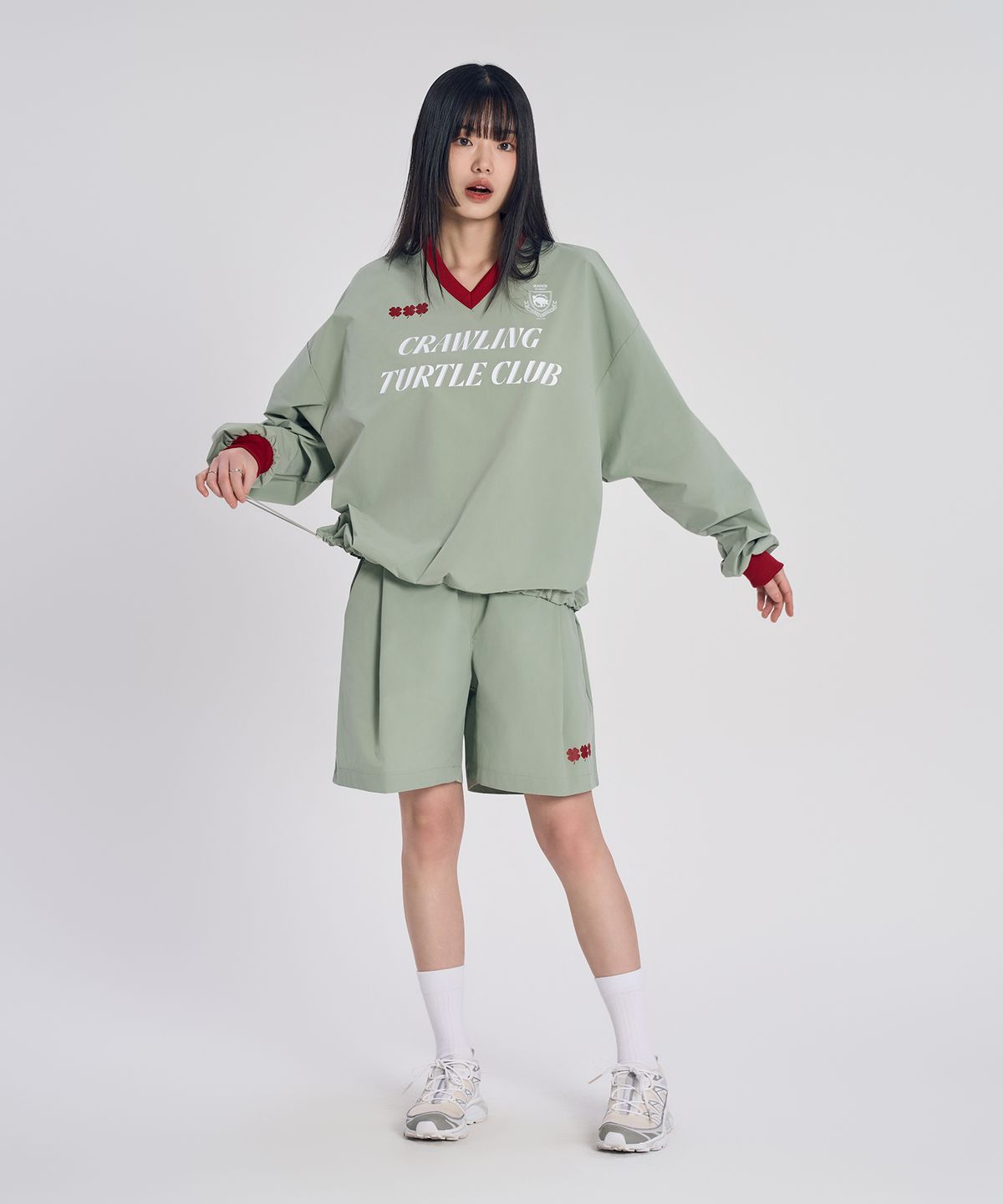 슬로우 레코드 하우스(SLOW RECORD HOUSE) 기거클 나일론 브이넥 스웻셔츠_그린