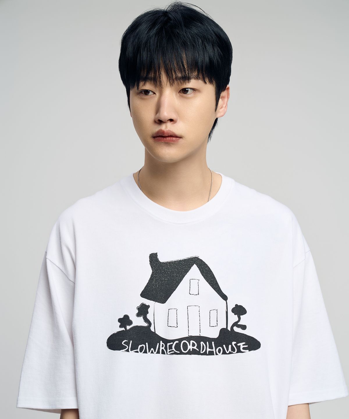 슬로우 레코드 하우스(SLOW RECORD HOUSE) 하우스 반팔 티셔츠_블랙