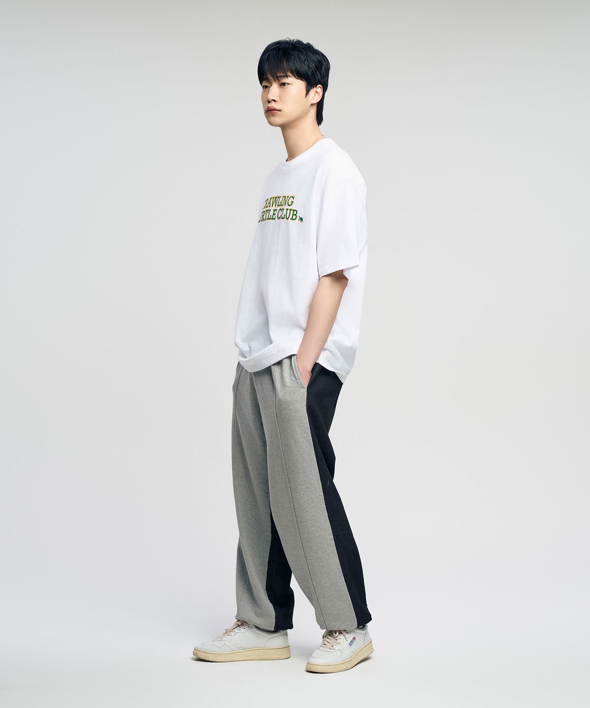 슬로우 레코드 하우스(SLOW RECORD HOUSE) 기거클 레터링 반팔 티셔츠_화이트