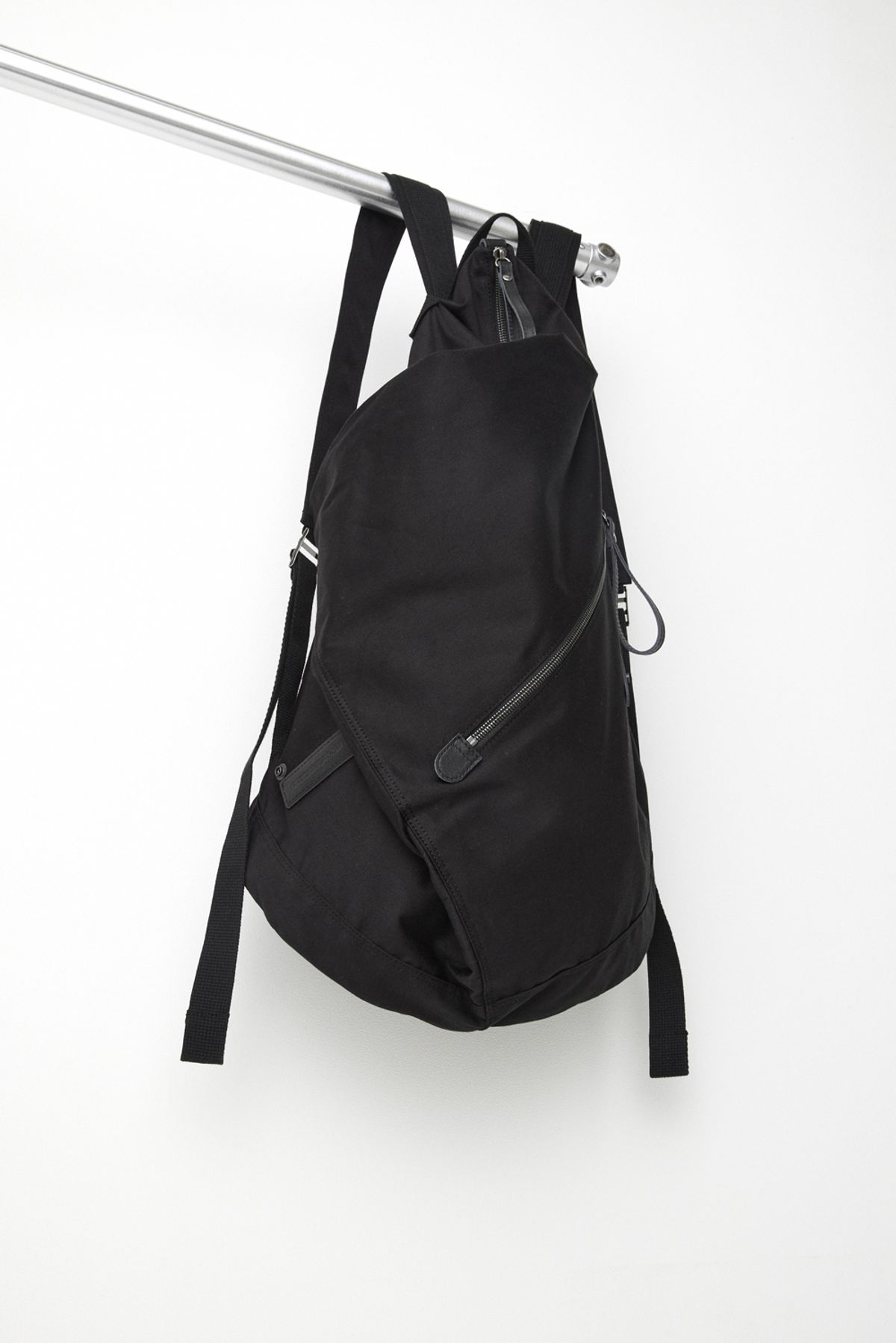 해칭룸(HATCHINGROOM) Duffle Backpack Black