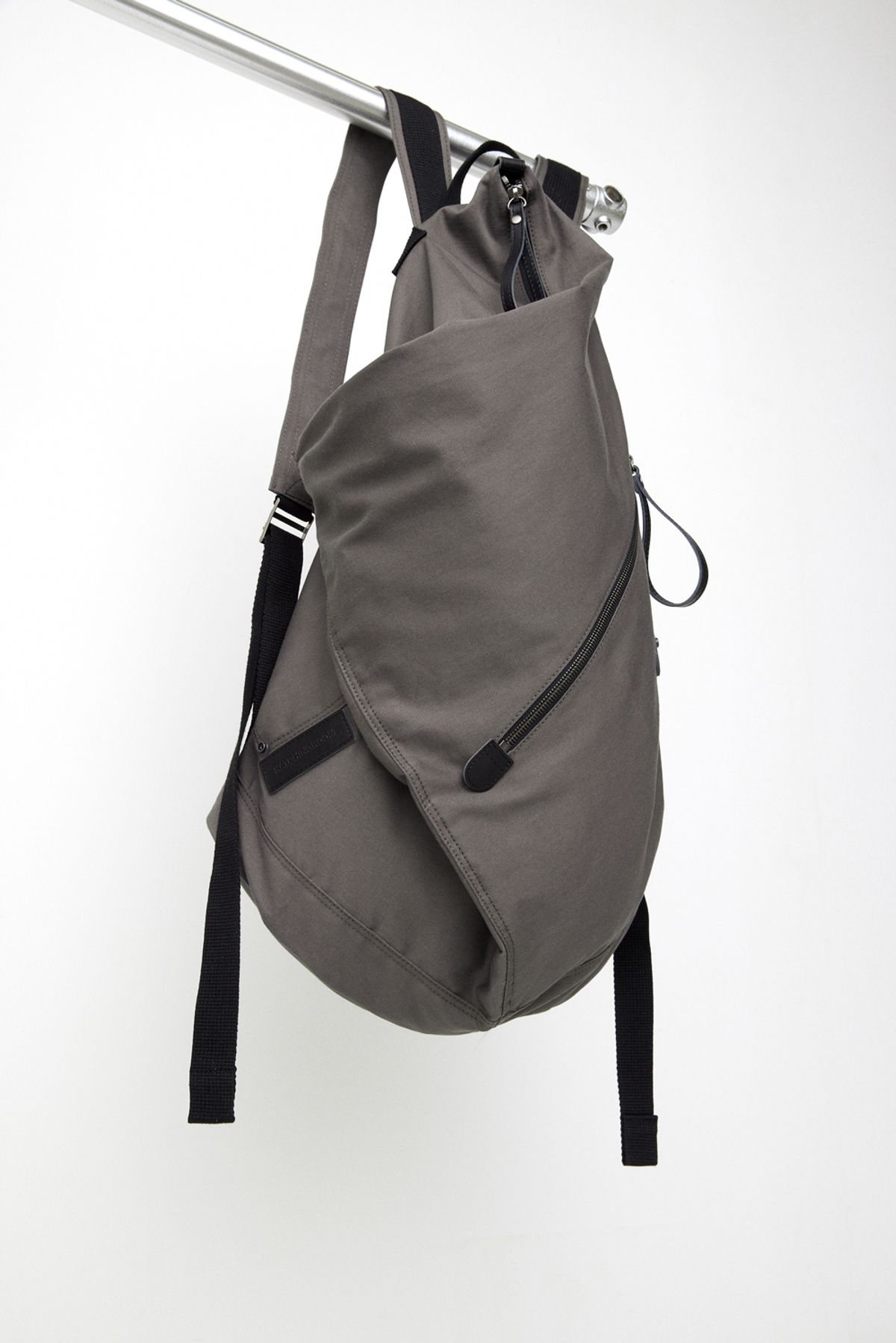 해칭룸(HATCHINGROOM) Duffle Backpack Mud Charcoal