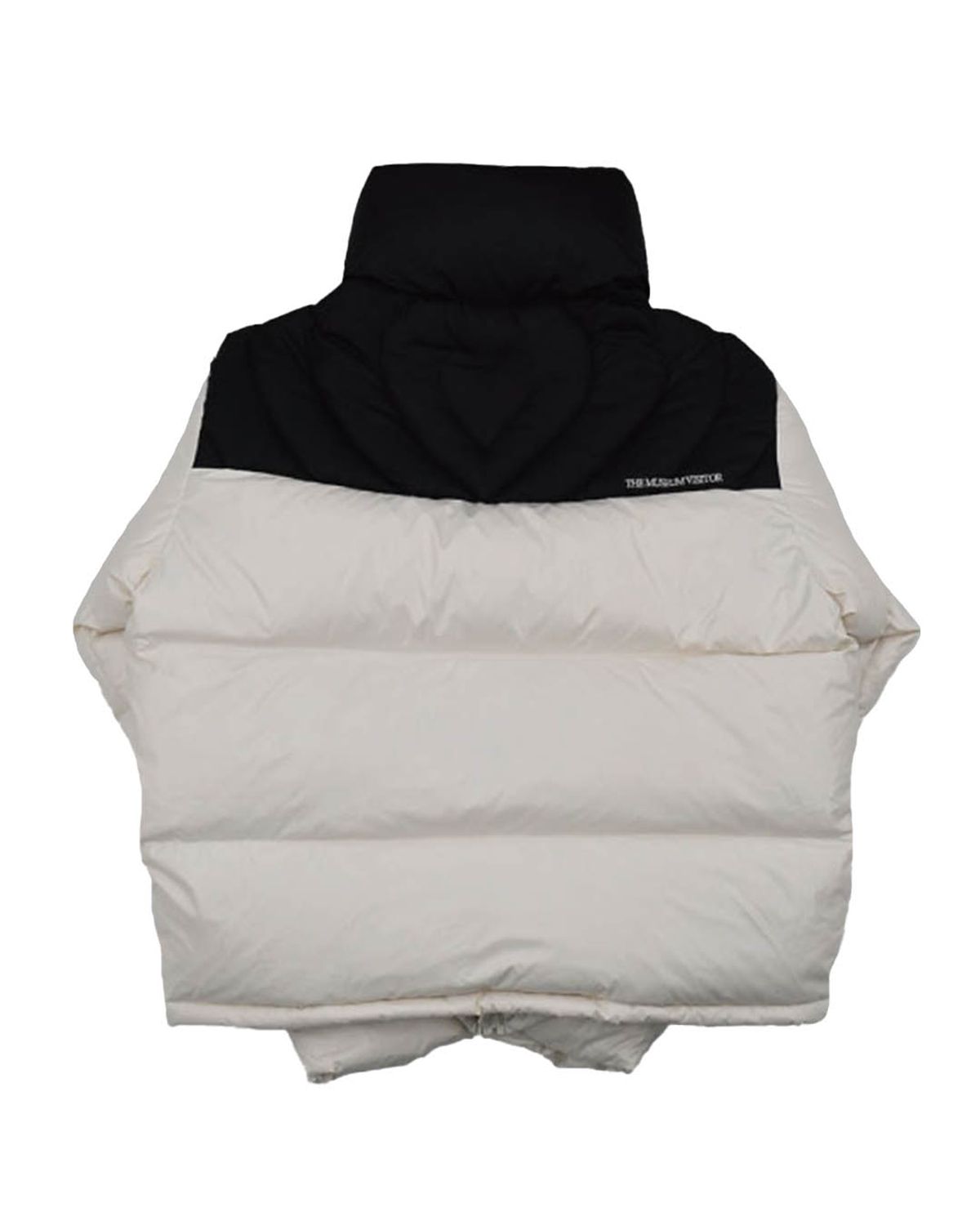 더뮤지엄비지터(THEMUSEUMVISITOR) HEART STITCHED PUFFER DOWN JACKET (IVORY)