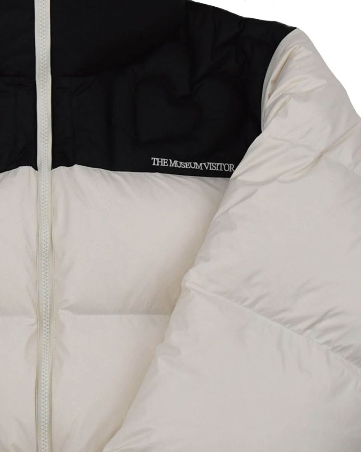 더뮤지엄비지터(THEMUSEUMVISITOR) HEART STITCHED PUFFER DOWN JACKET (IVORY)