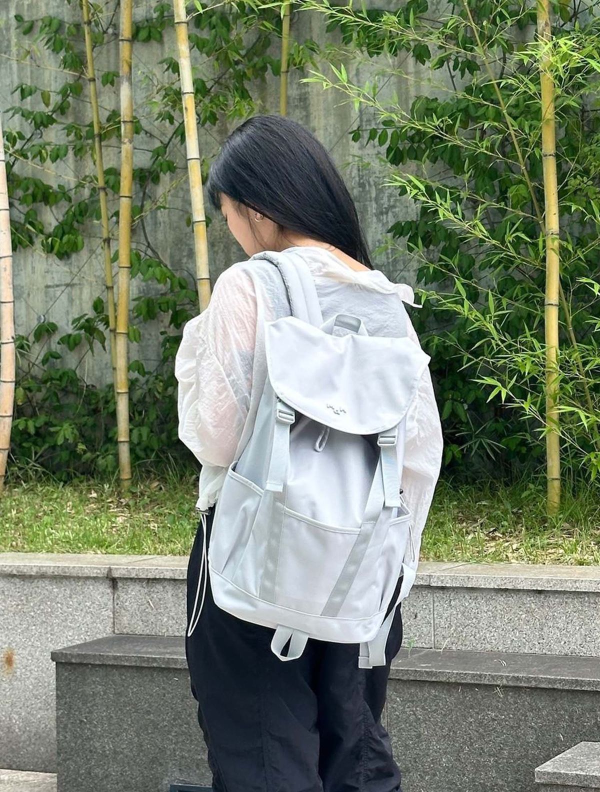 마흐(MAH) 영투어 백팩 25L 데일리 트래블 백 - 라이트그레이