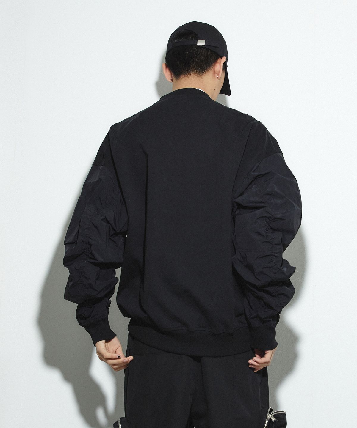 밀리밀리언(MILLIMILLION) SANDSTONE MTM T17-BLACK