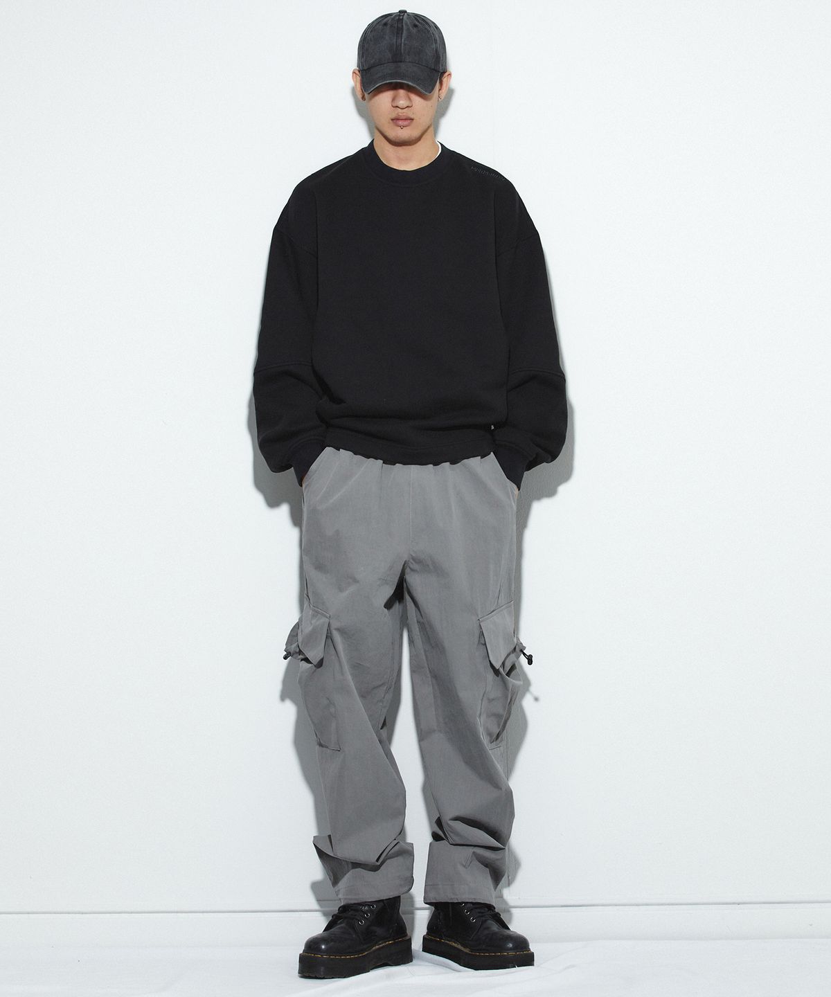 밀리밀리언(MILLIMILLION) SANDSTONE MTM T18-BLACK