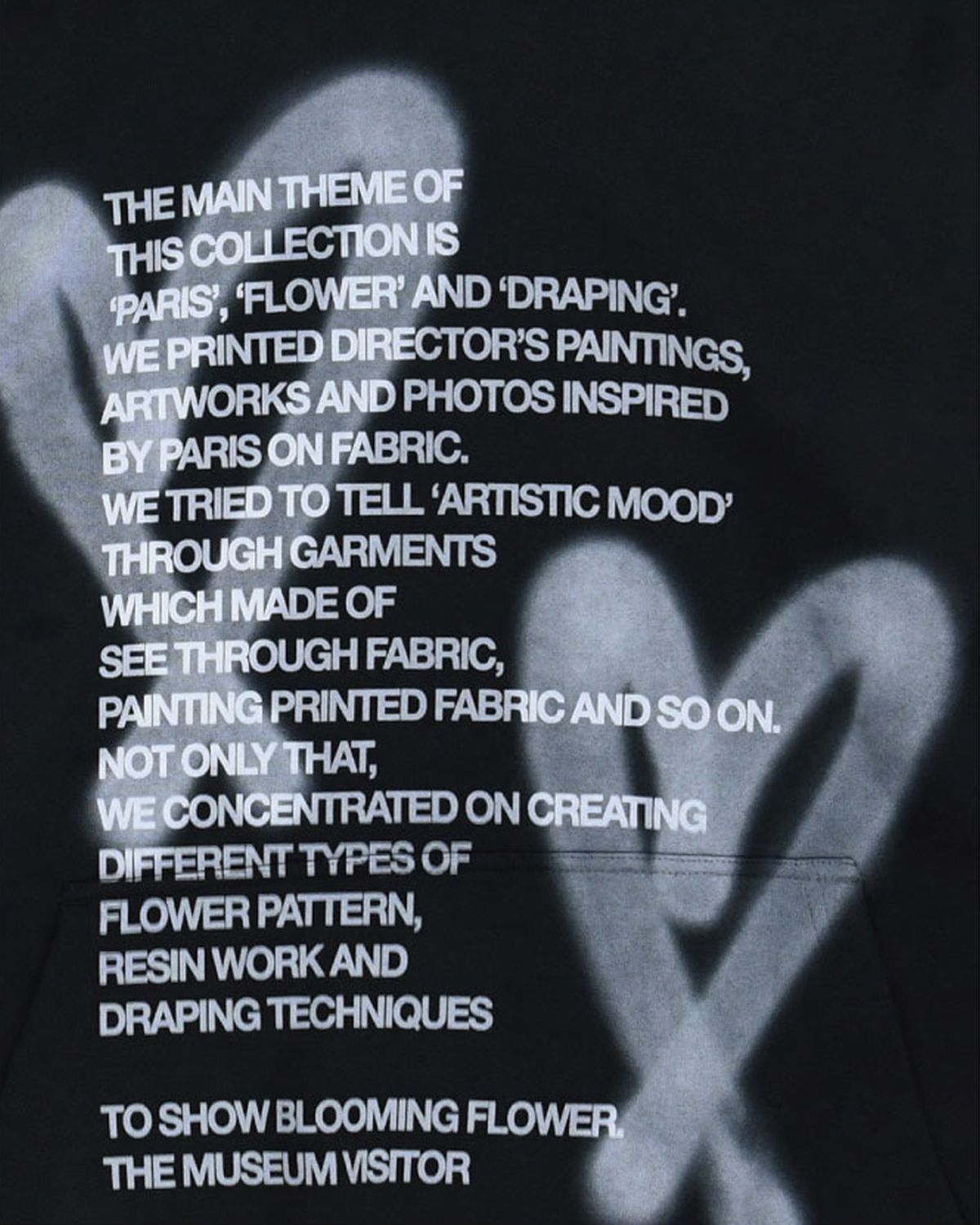 더뮤지엄비지터(THEMUSEUMVISITOR) HEART SPRAY PRINTED HOODY (BLACK)