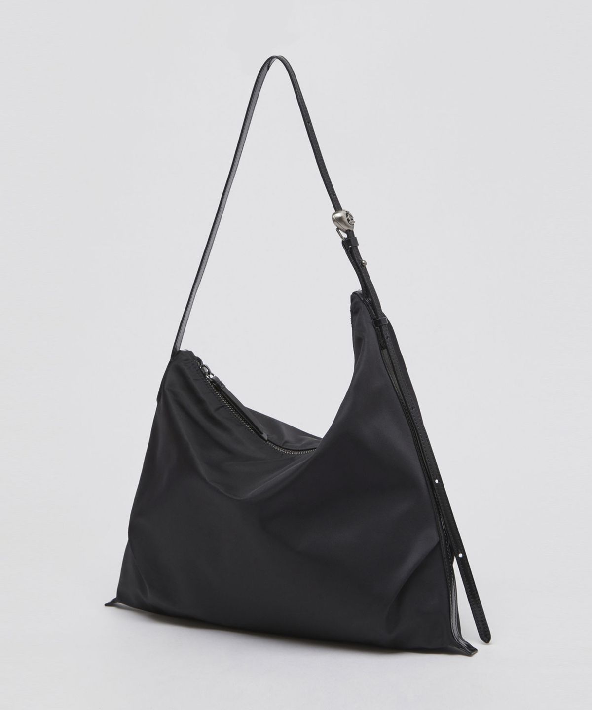 아카이브앱크(ARCHIVEPKE) Luv luna bag(Nylon black)_OVBAX26109BLK