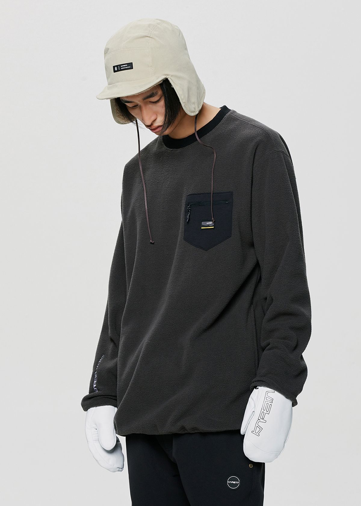 카레타(KARETA) 엘에스 플리스 크루넥 카키