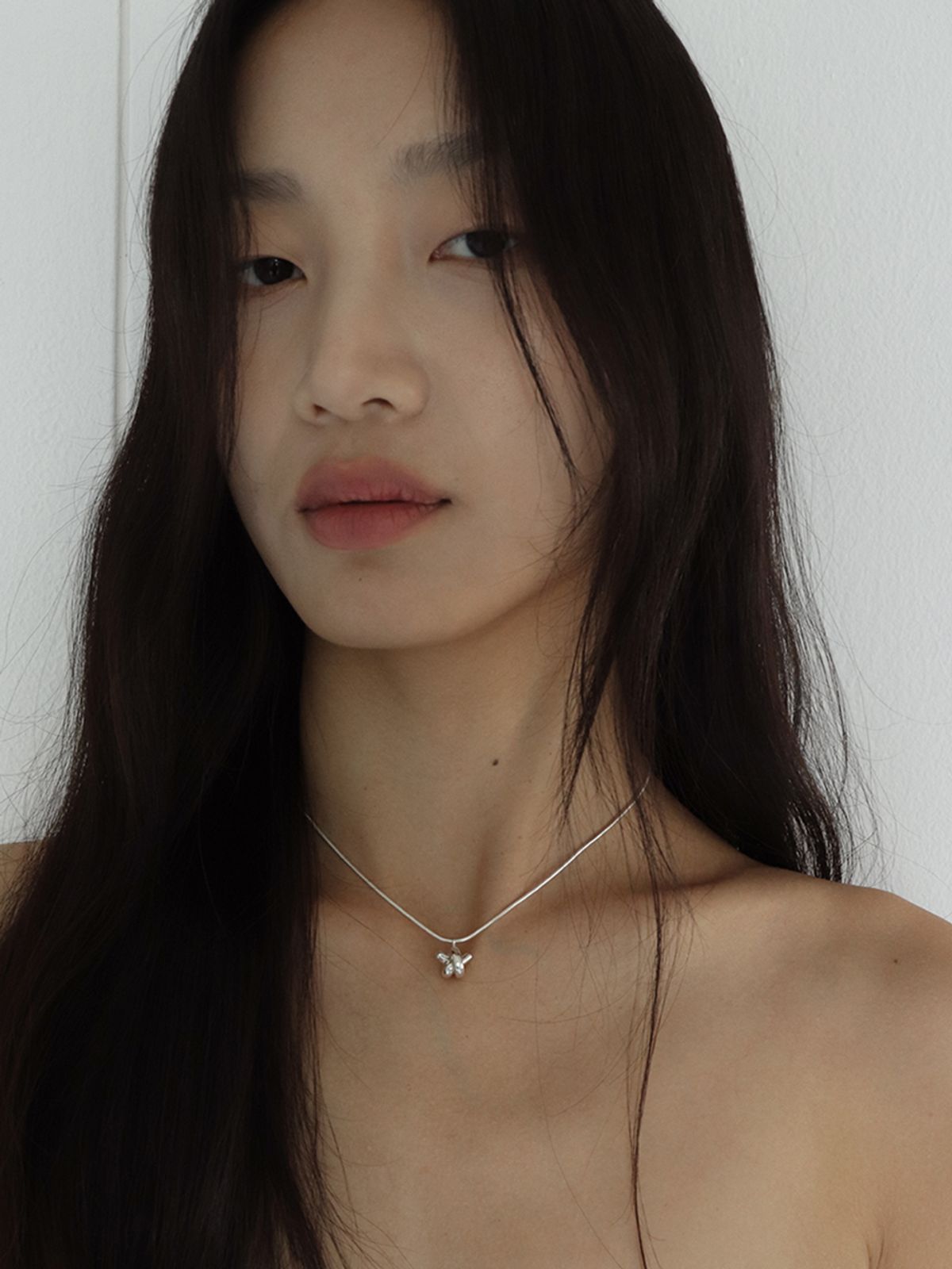 빈움(VINOOM) 미니 매듭 목걸이