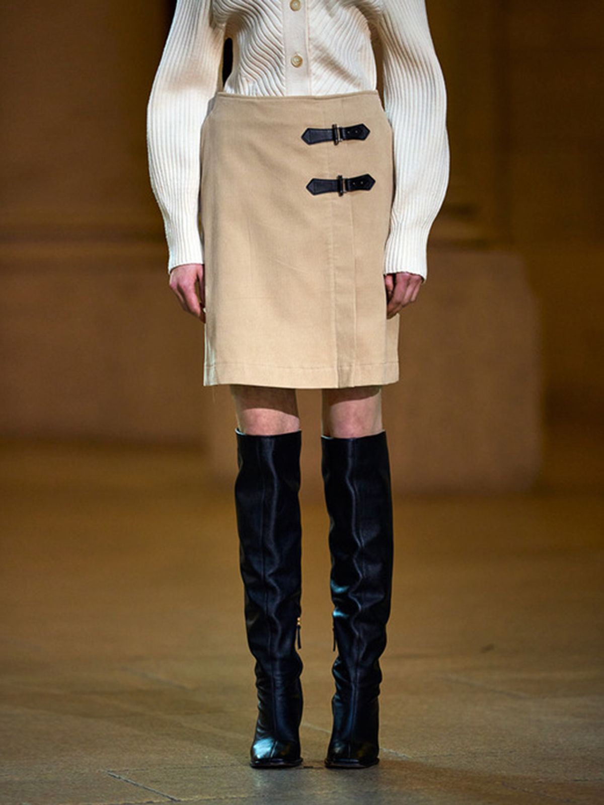 위메농(OUI MAIS NON) Carolyn corduroy skirts